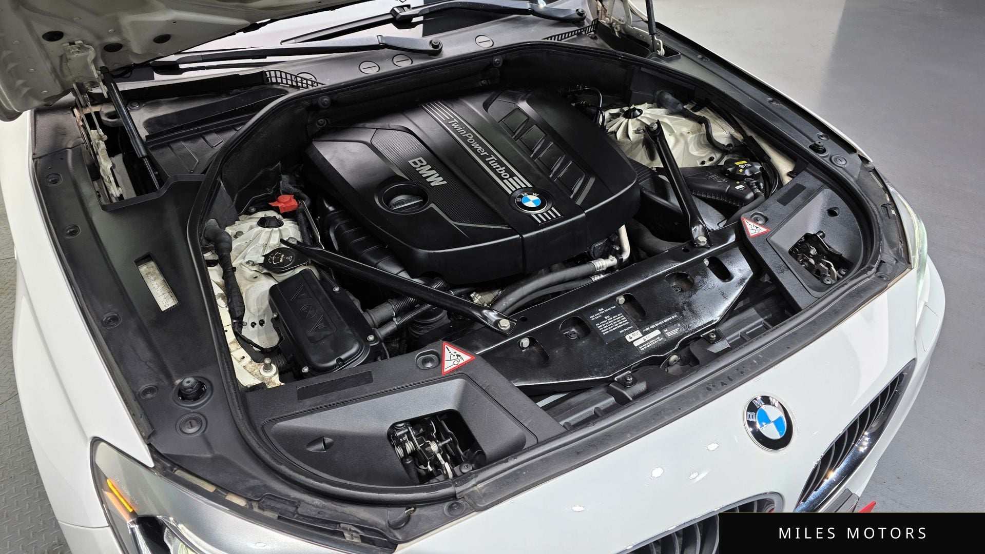 BMW 5시리즈 GT (F07) 2015 — миниатюра 6