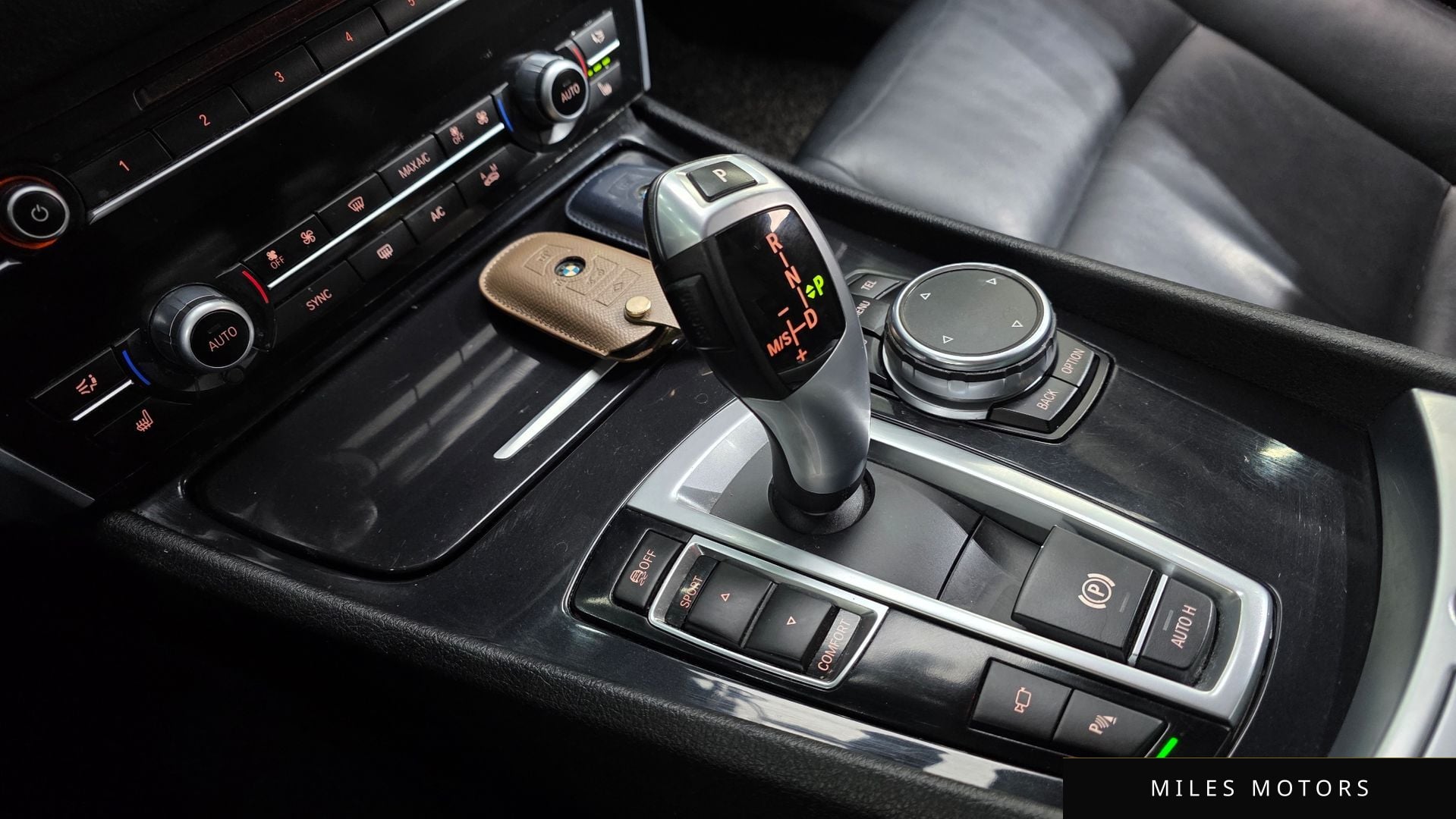 BMW 5시리즈 GT (F07) 2015 — миниатюра 9