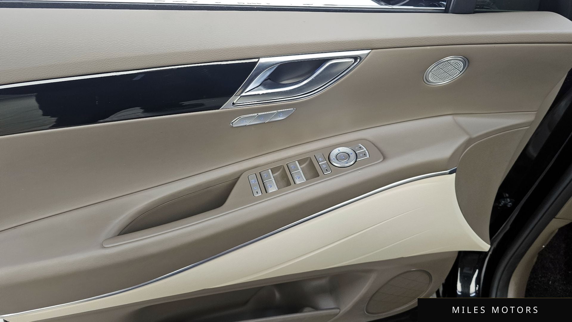 Genesis GV80 2022 — миниатюра 18