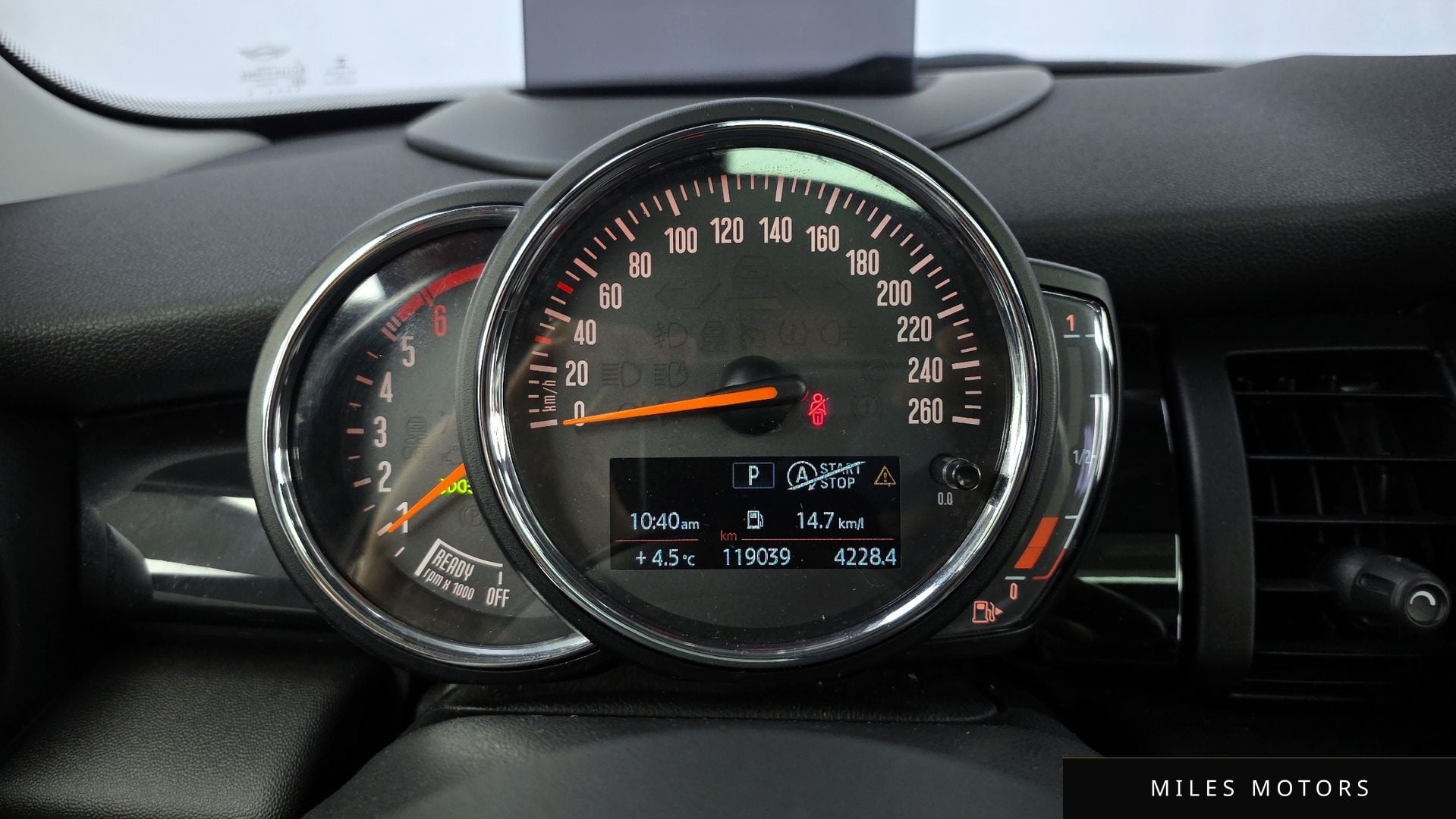 MINI Cooper D 2019 — миниатюра 8