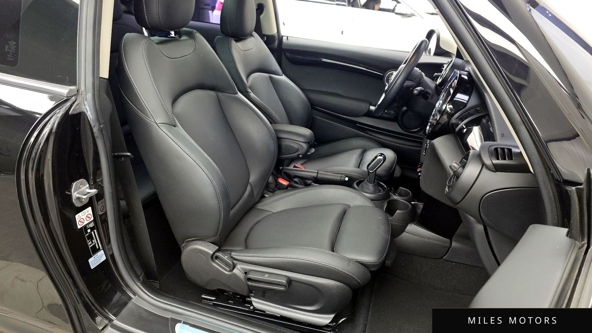 MINI Cooper D 2019 — миниатюра 11