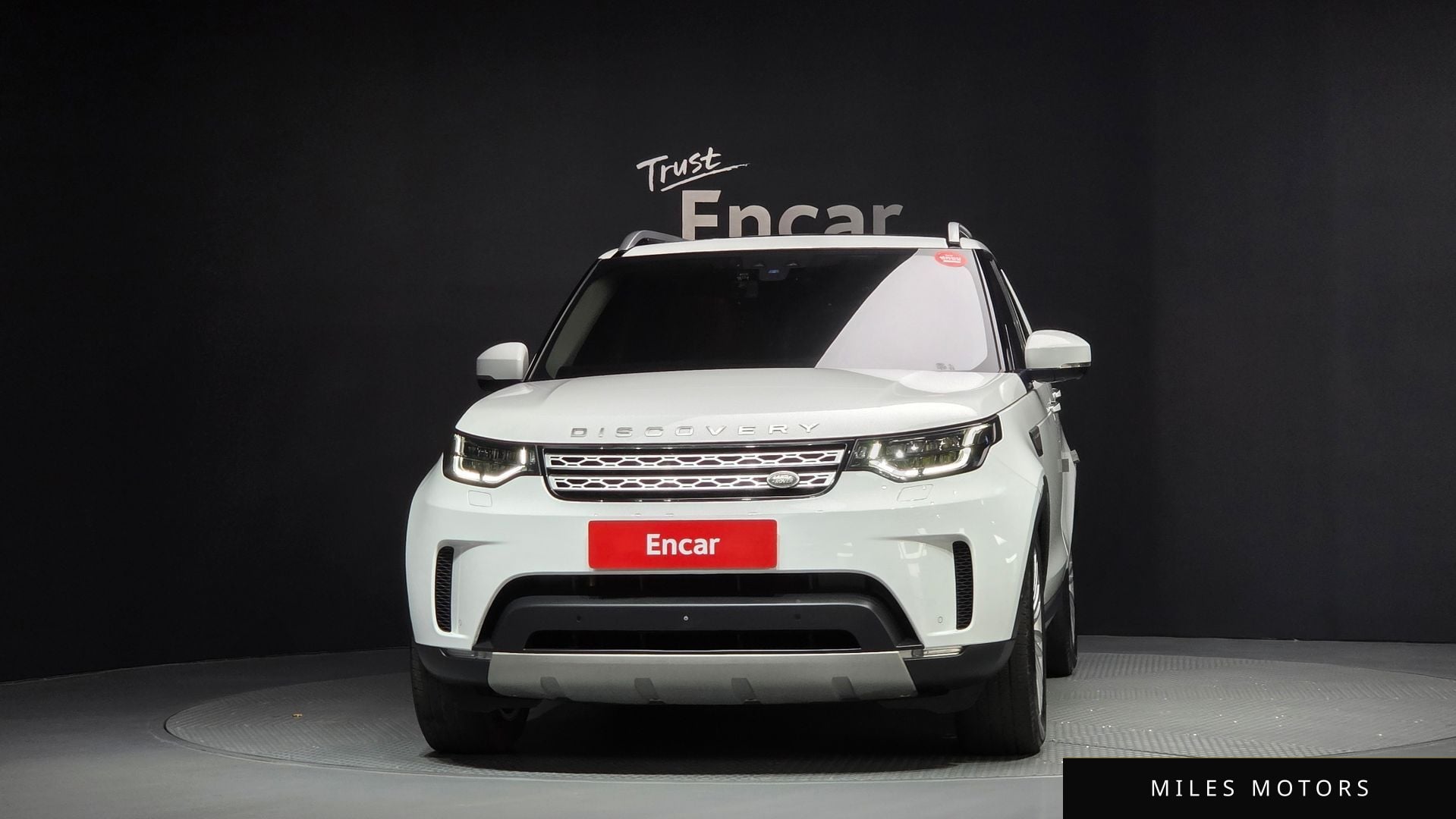 Land Rover Discovery 2019 — миниатюра 3