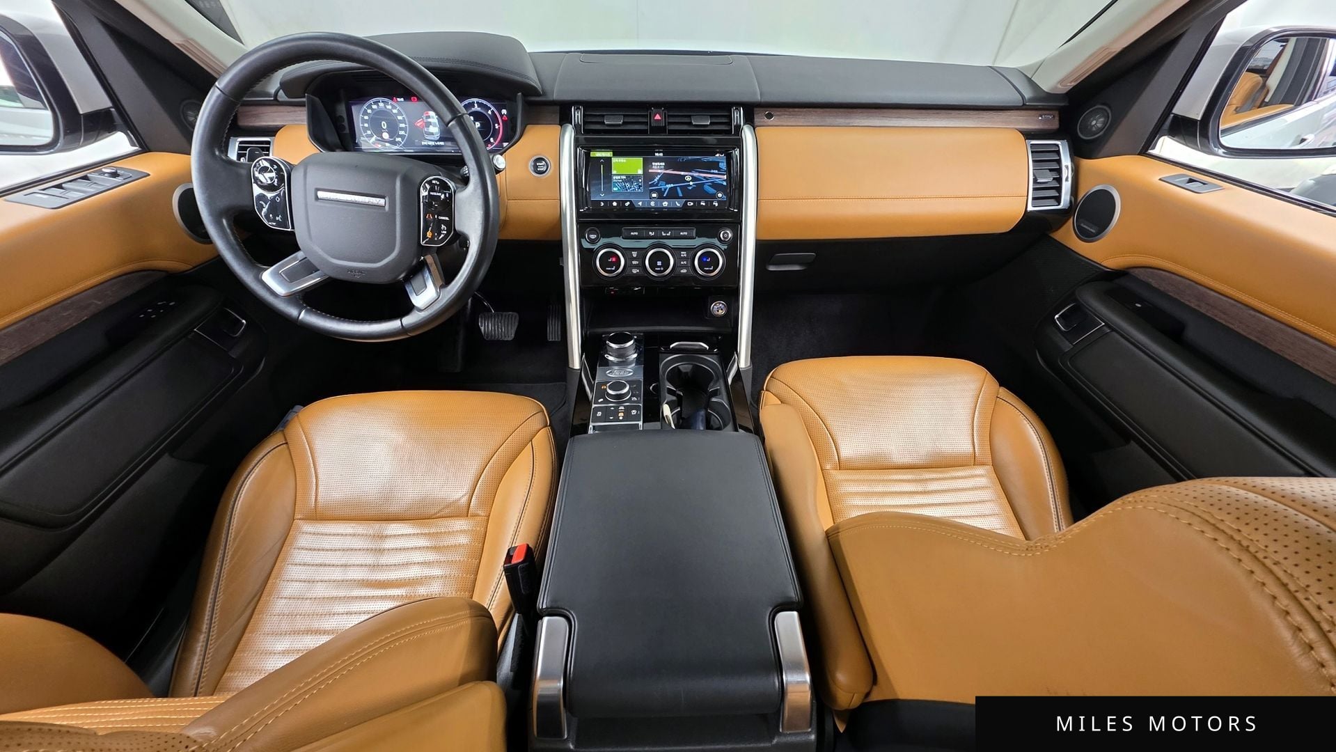 Land Rover Discovery 2019 — миниатюра 7