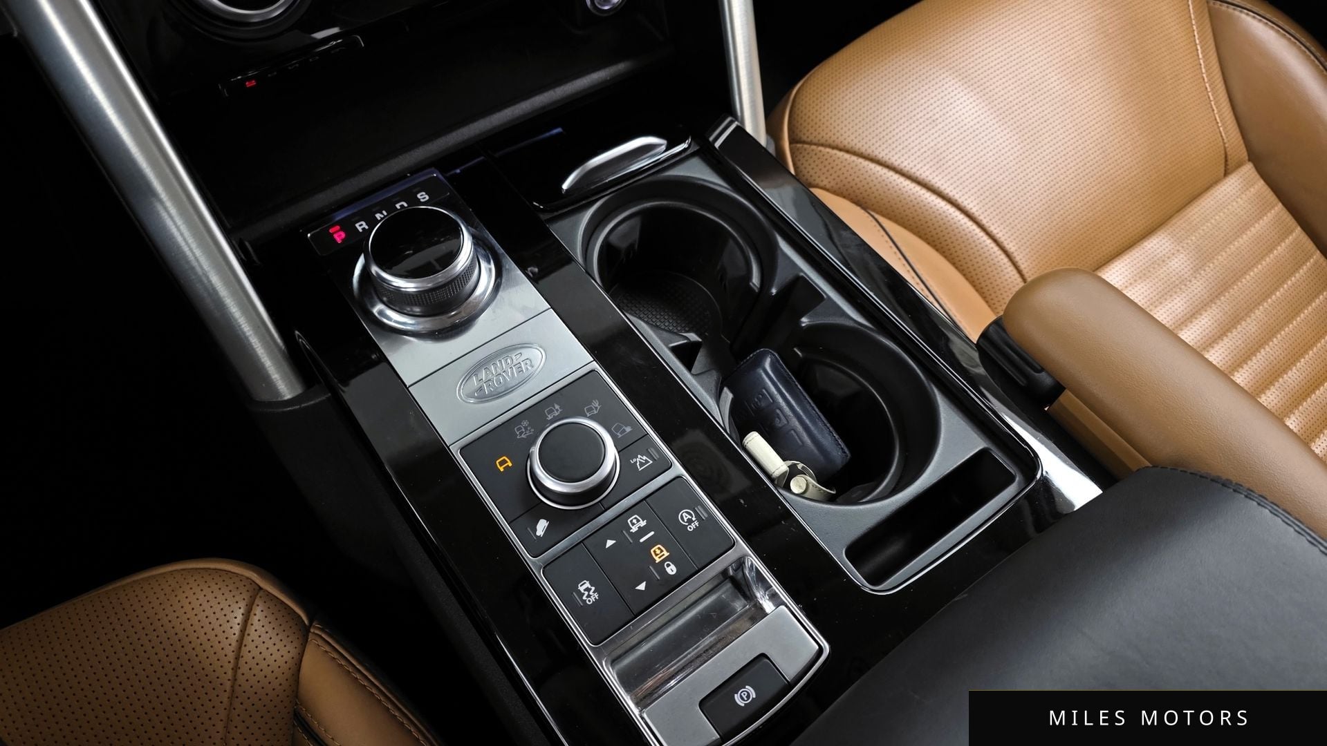 Land Rover Discovery 2019 — миниатюра 9