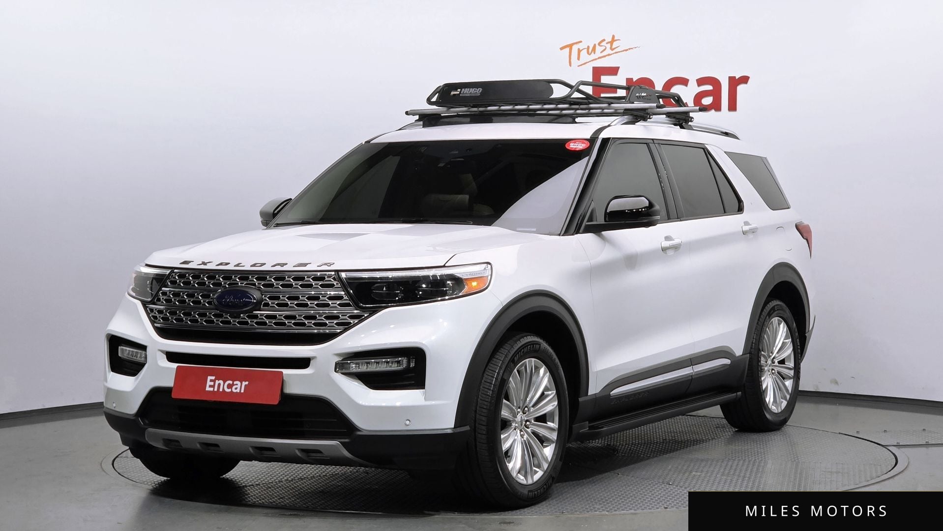 Ford Explorer 2021 — фото 1 из 12