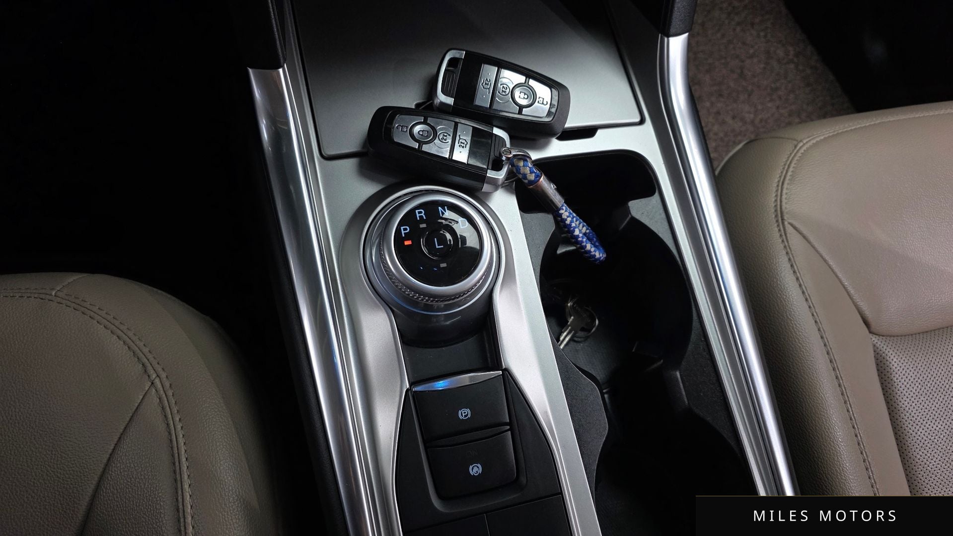 Ford Explorer 2021 — миниатюра 9