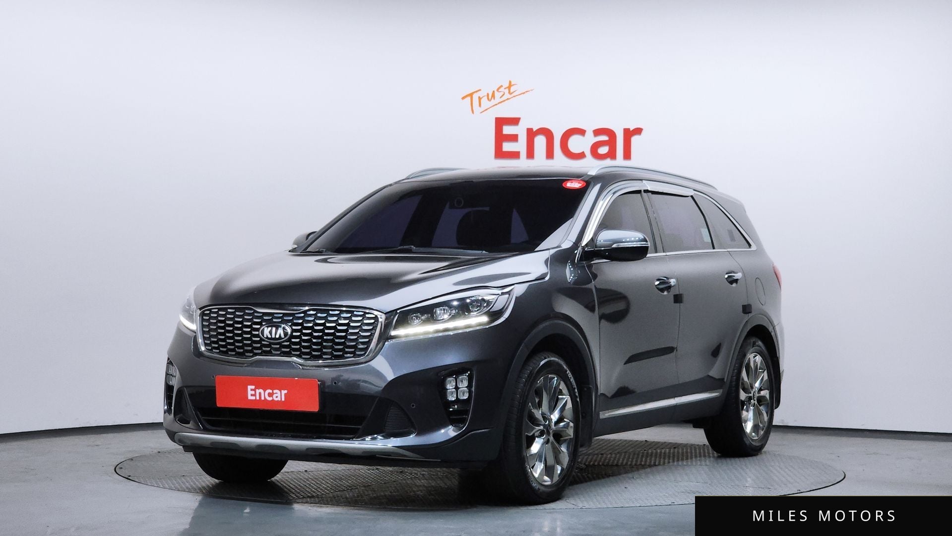 Kia Sorento 2018 — фото 1 из 12