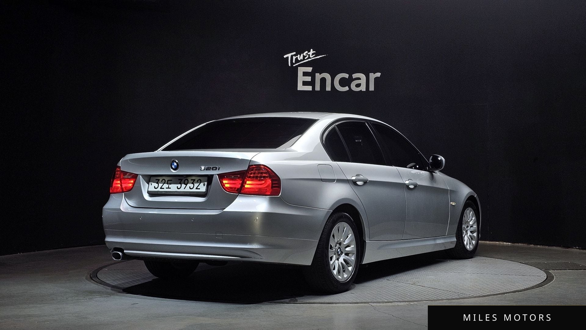 BMW 3시리즈 (E90) 2009 — миниатюра 2