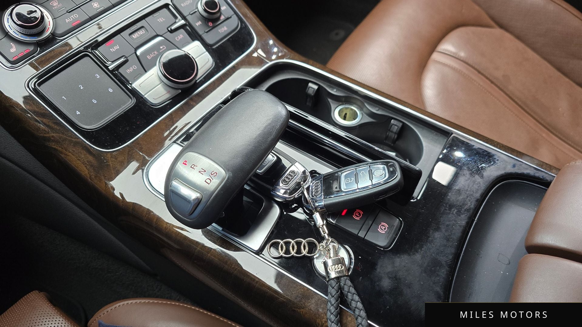 Audi A8 2015 — миниатюра 9