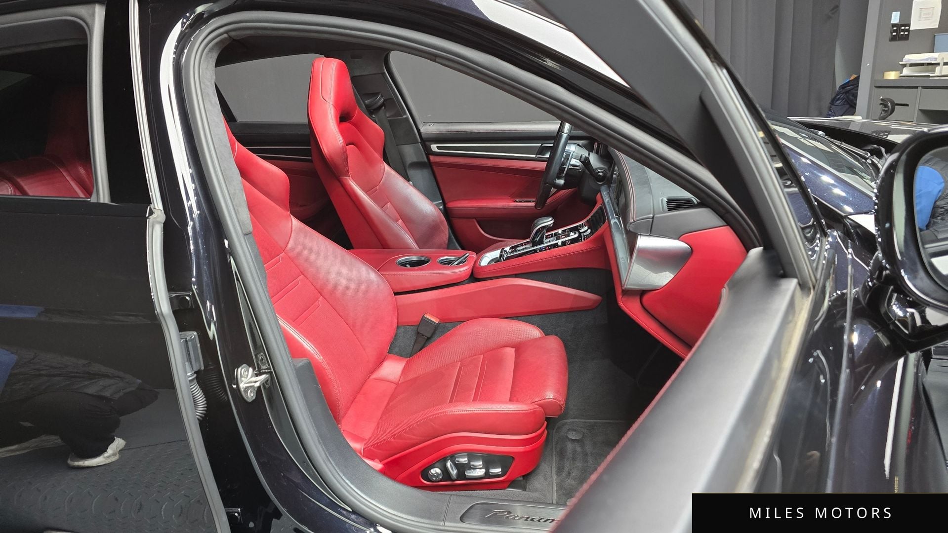 Porsche Panamera 2019 — миниатюра 12