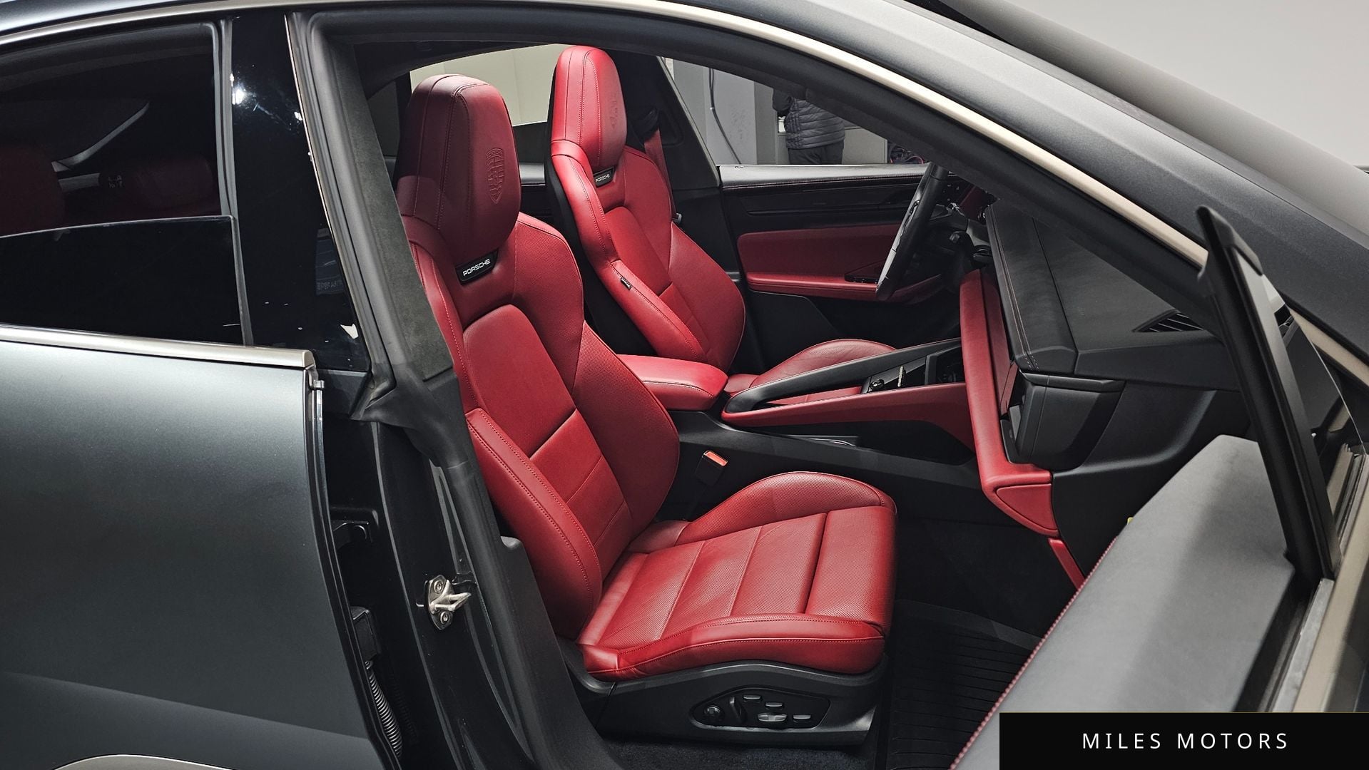 Porsche Macan 2025 — миниатюра 9