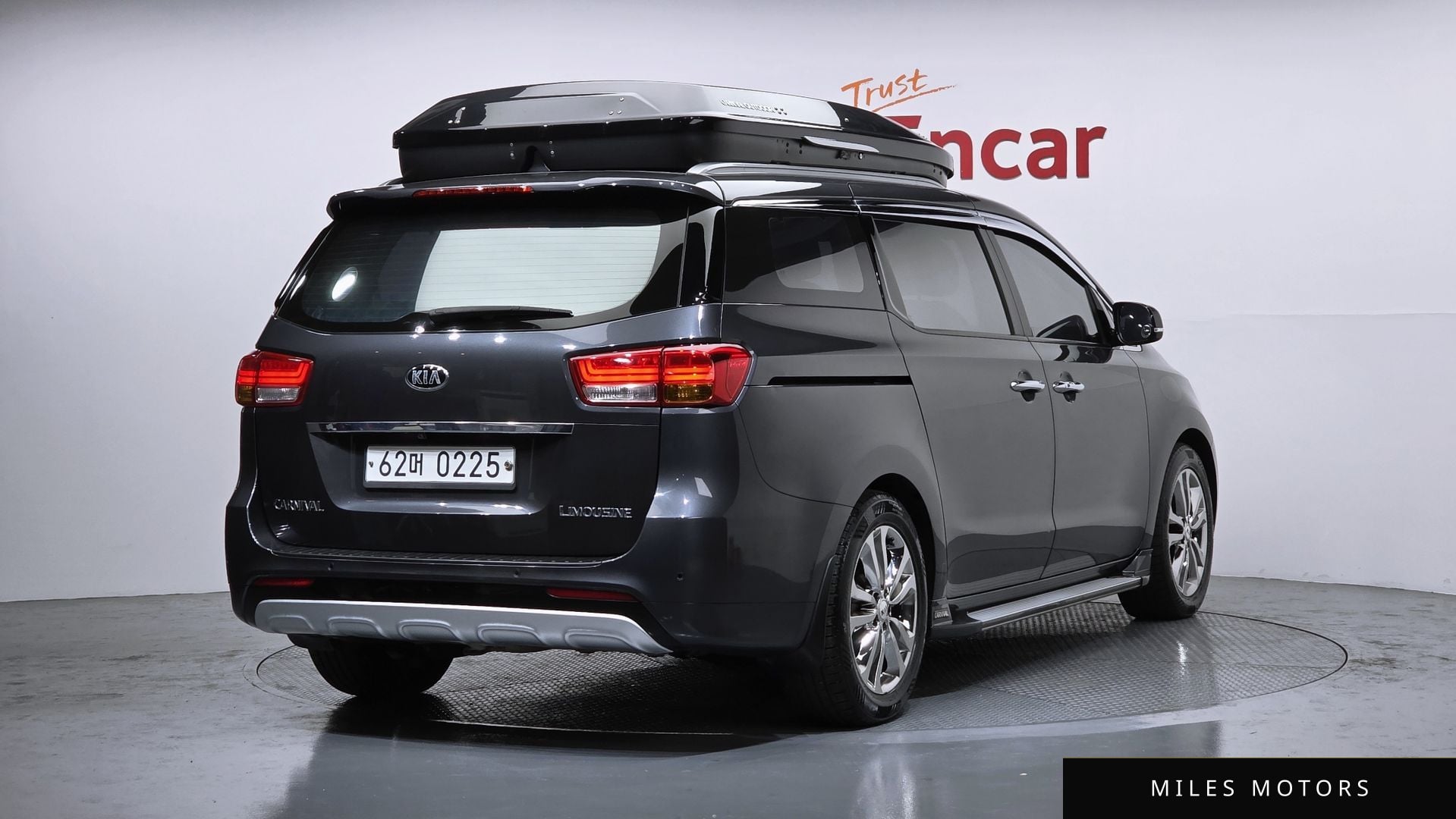 Kia Canival 2016 — миниатюра 4