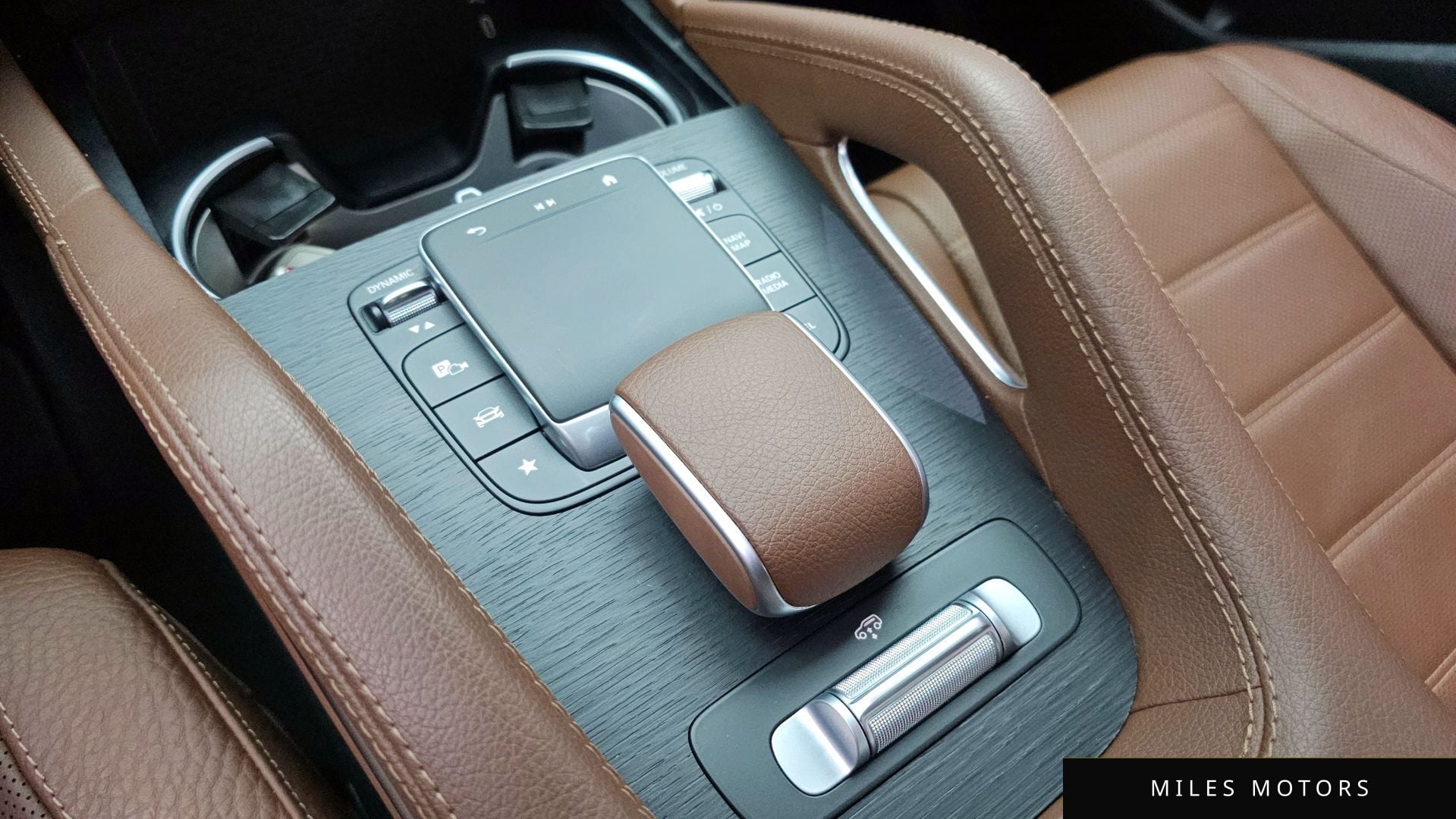 Mercedes-Benz GLE-Class W167 2024 — миниатюра 16