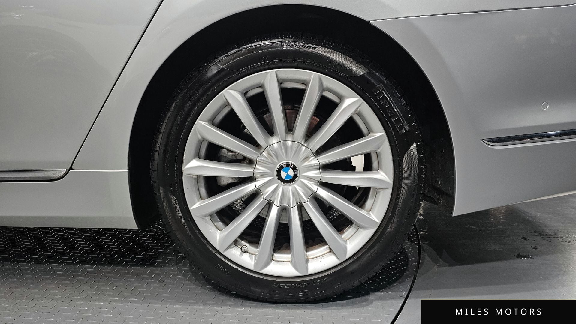 BMW 7 Series (G11) 2016 — миниатюра 5