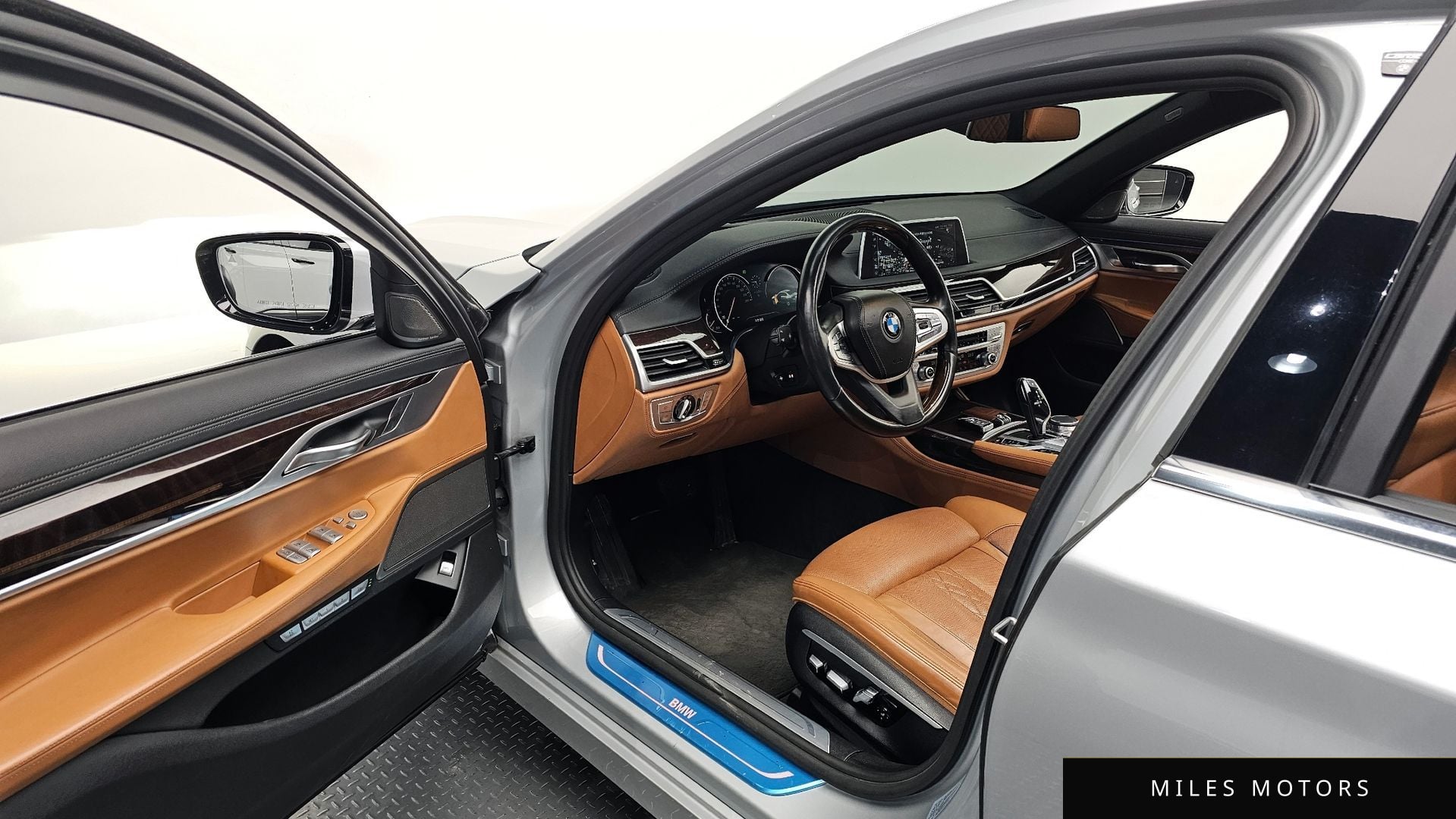 BMW 7 Series (G11) 2016 — миниатюра 10
