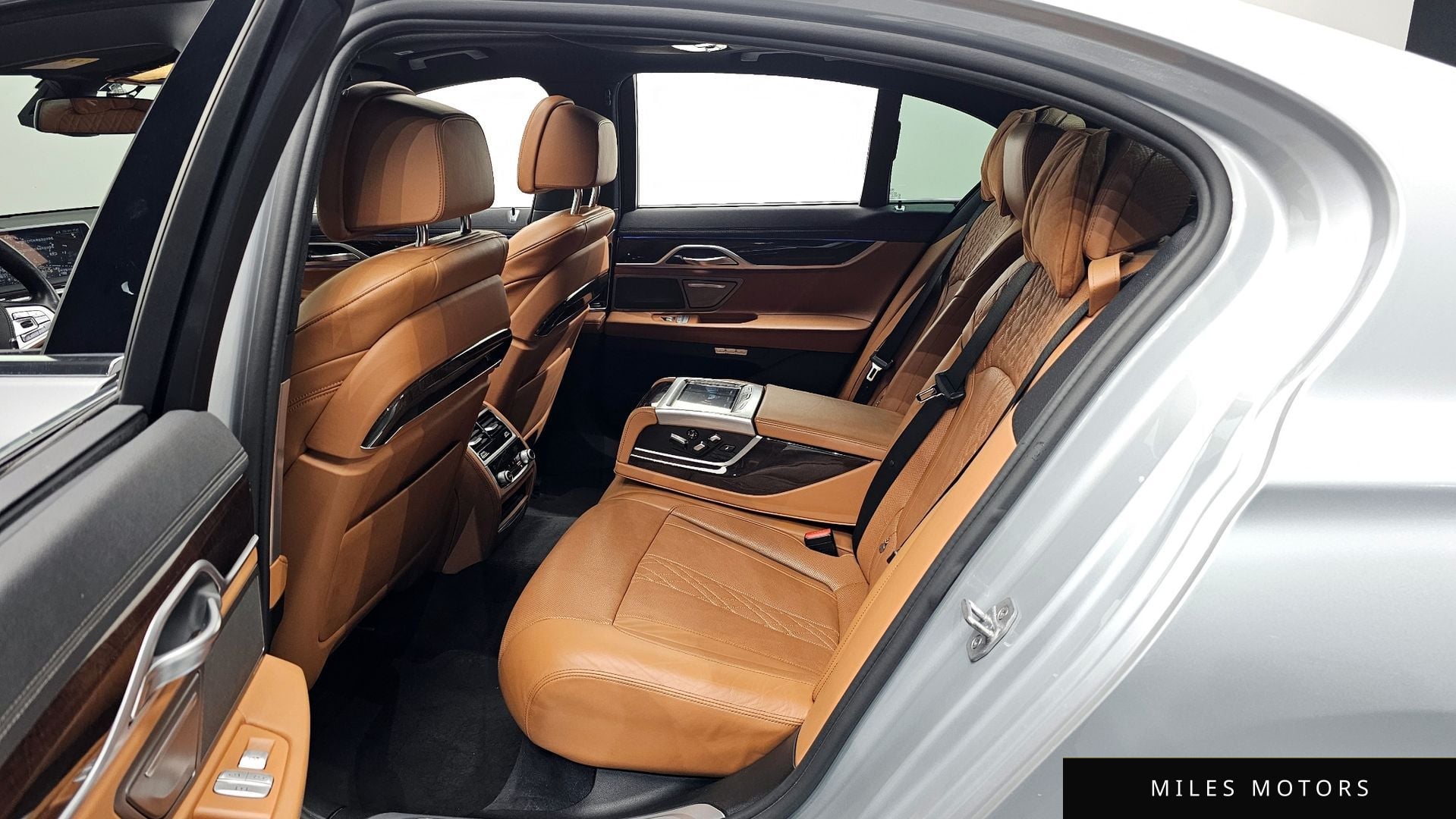 BMW 7 Series (G11) 2016 — миниатюра 12