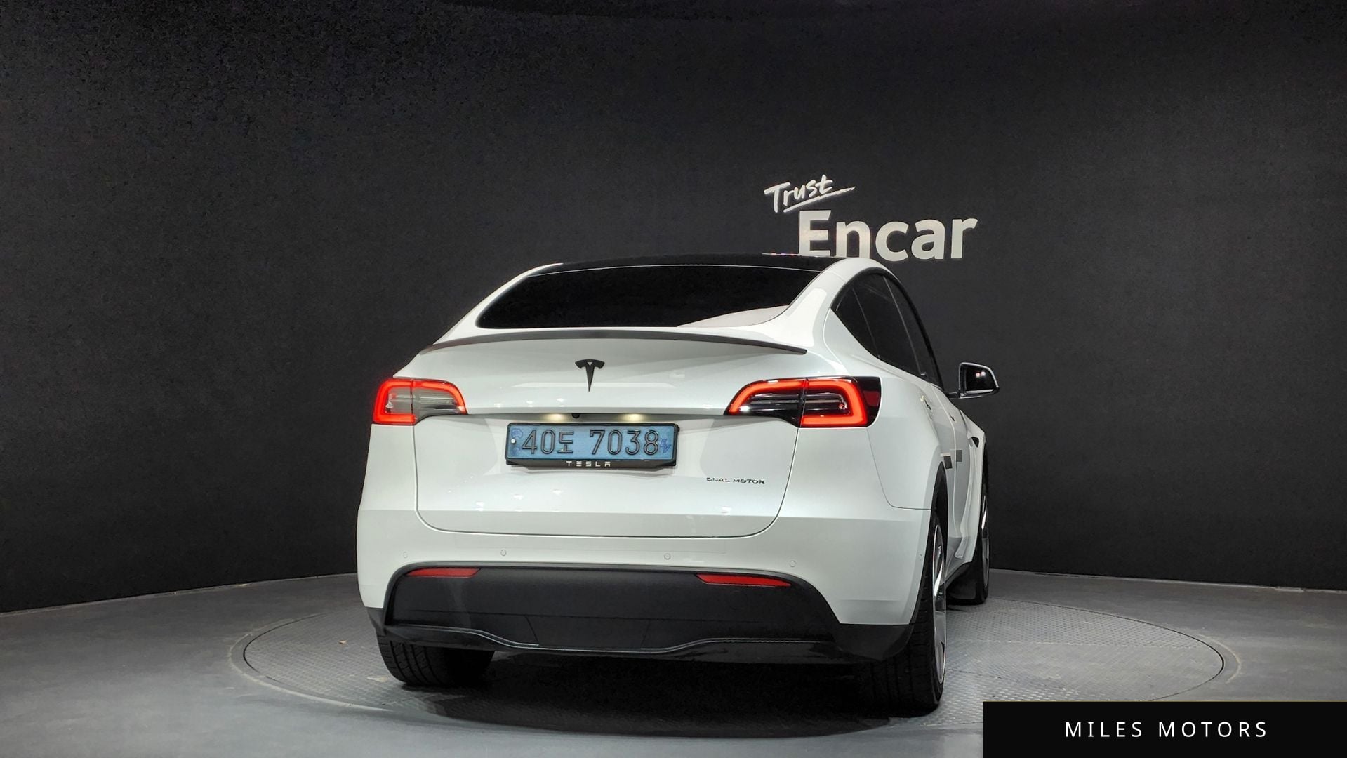 Tesla 모델 Y 2021 — миниатюра 4
