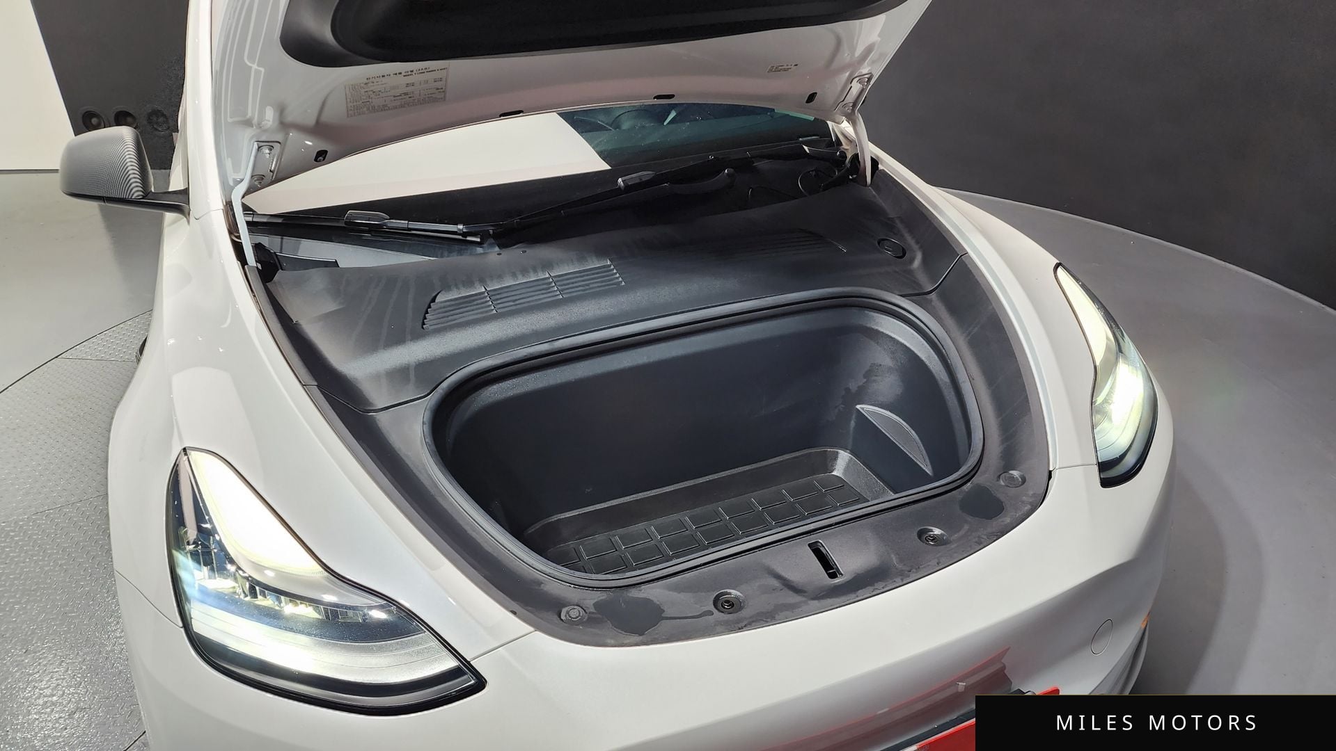 Tesla 모델 Y 2021 — миниатюра 6