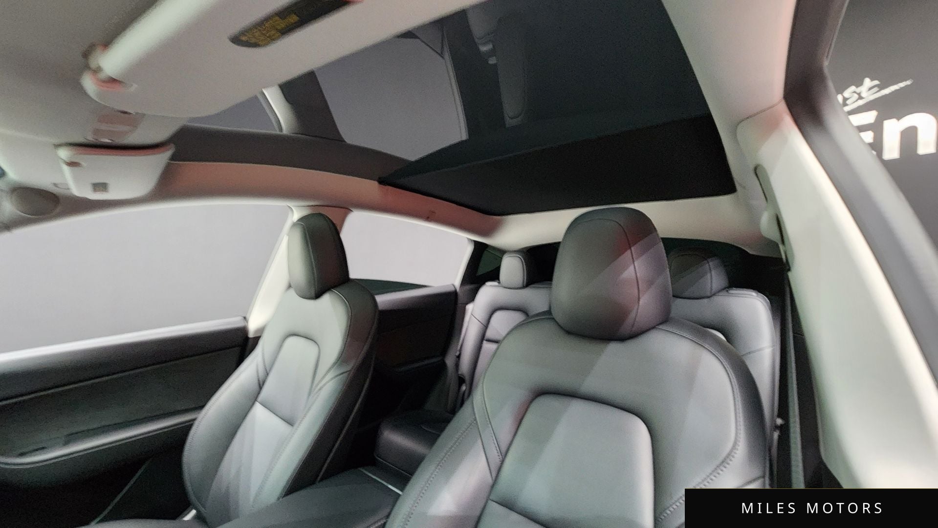 Tesla 모델 Y 2021 — миниатюра 11