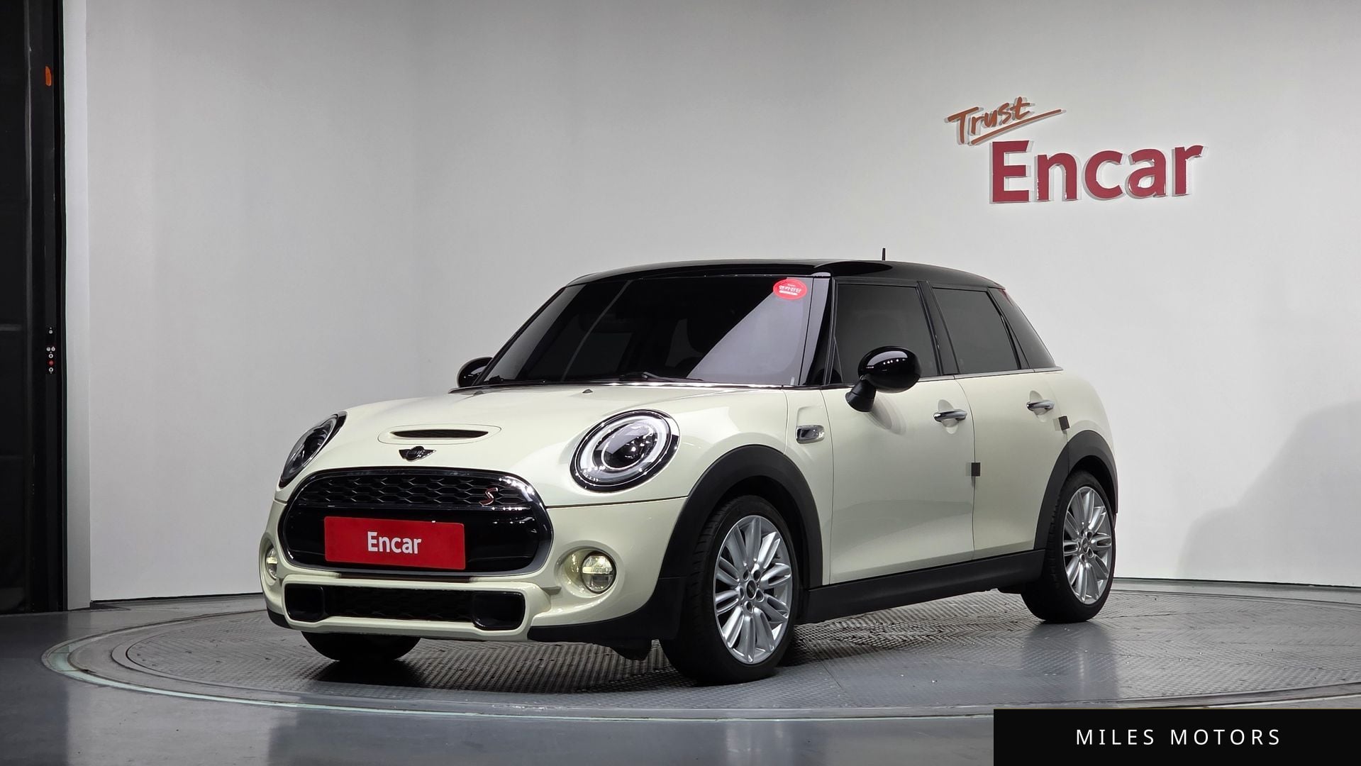 MINI Cooper S 2017 — фото 1 из 12