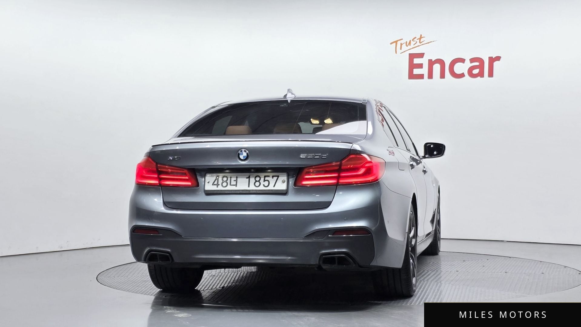 BMW 5 Series (G30) 2017 — миниатюра 4
