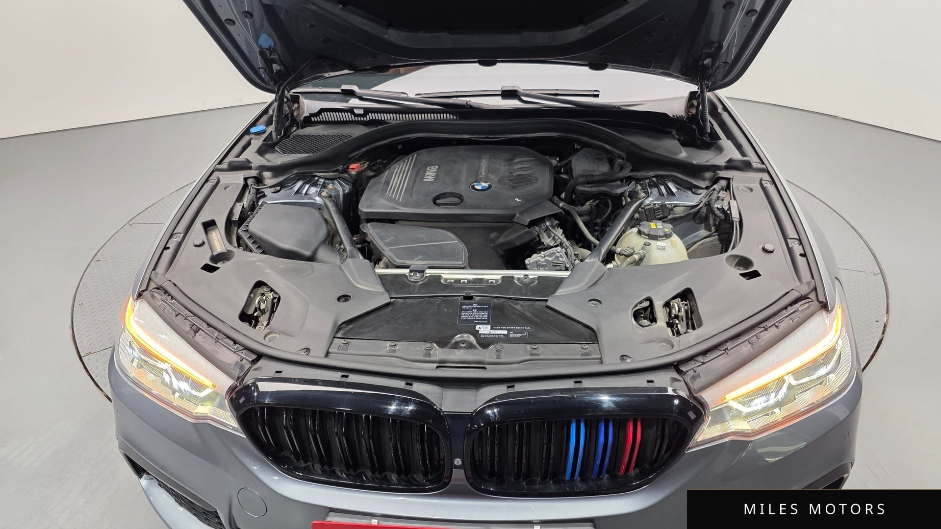 BMW 5 Series (G30) 2017 — миниатюра 6