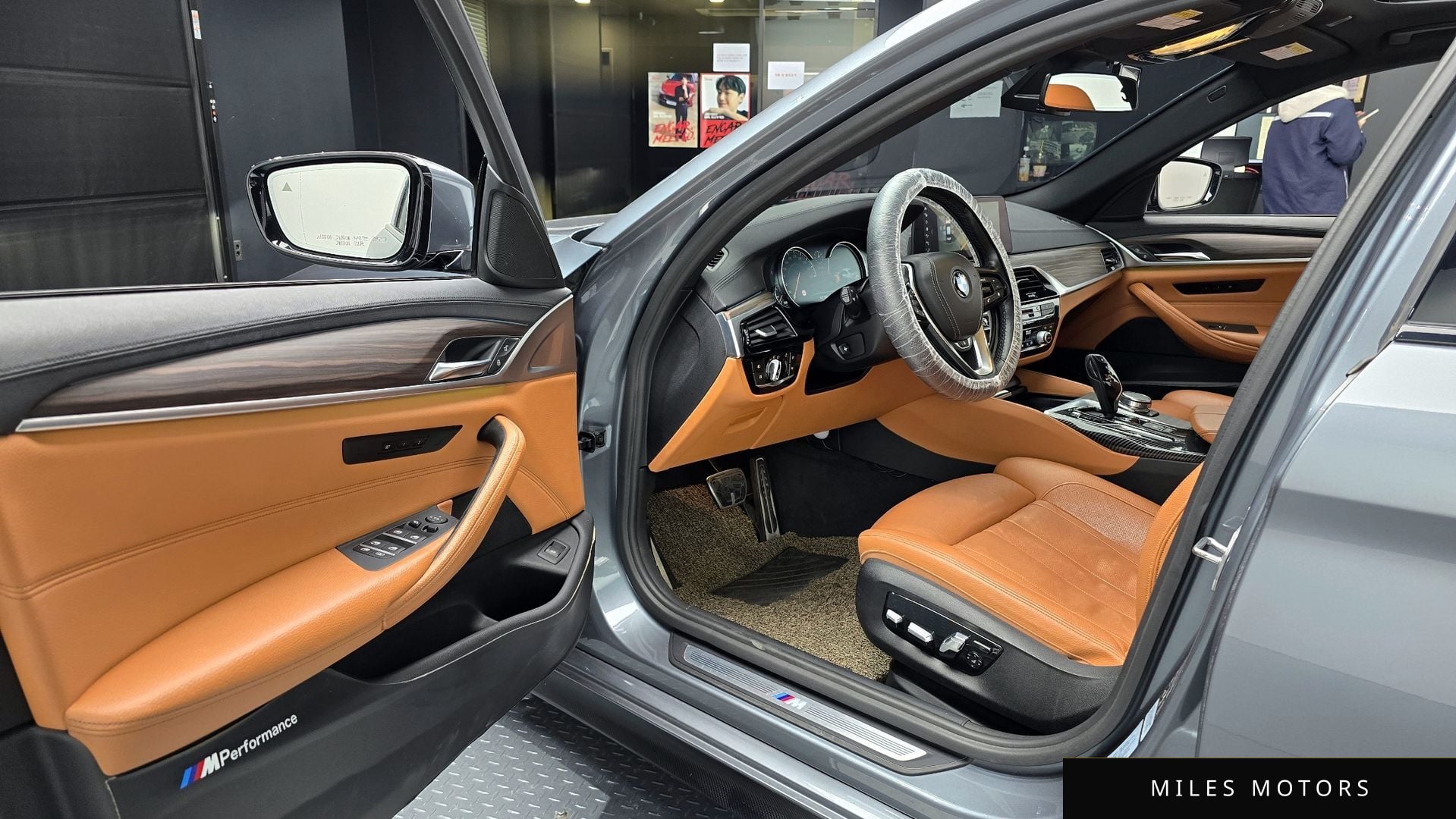 BMW 5 Series (G30) 2017 — миниатюра 11