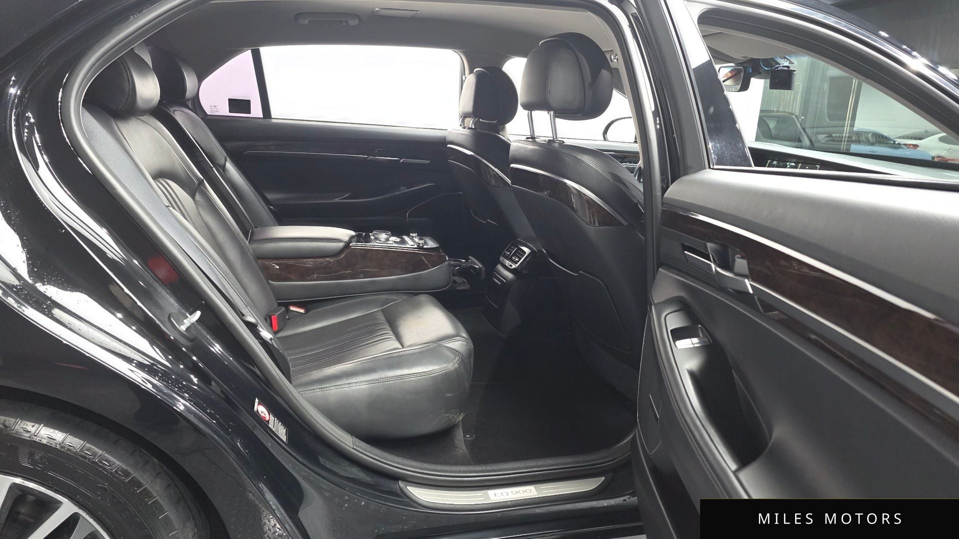 Genesis EQ900 2016 — миниатюра 12