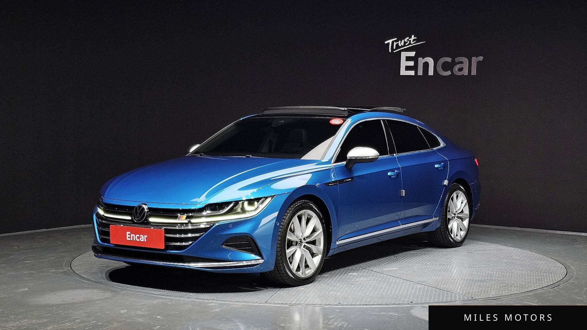Volkswagen Arteon 2022 — фото 1 из 12