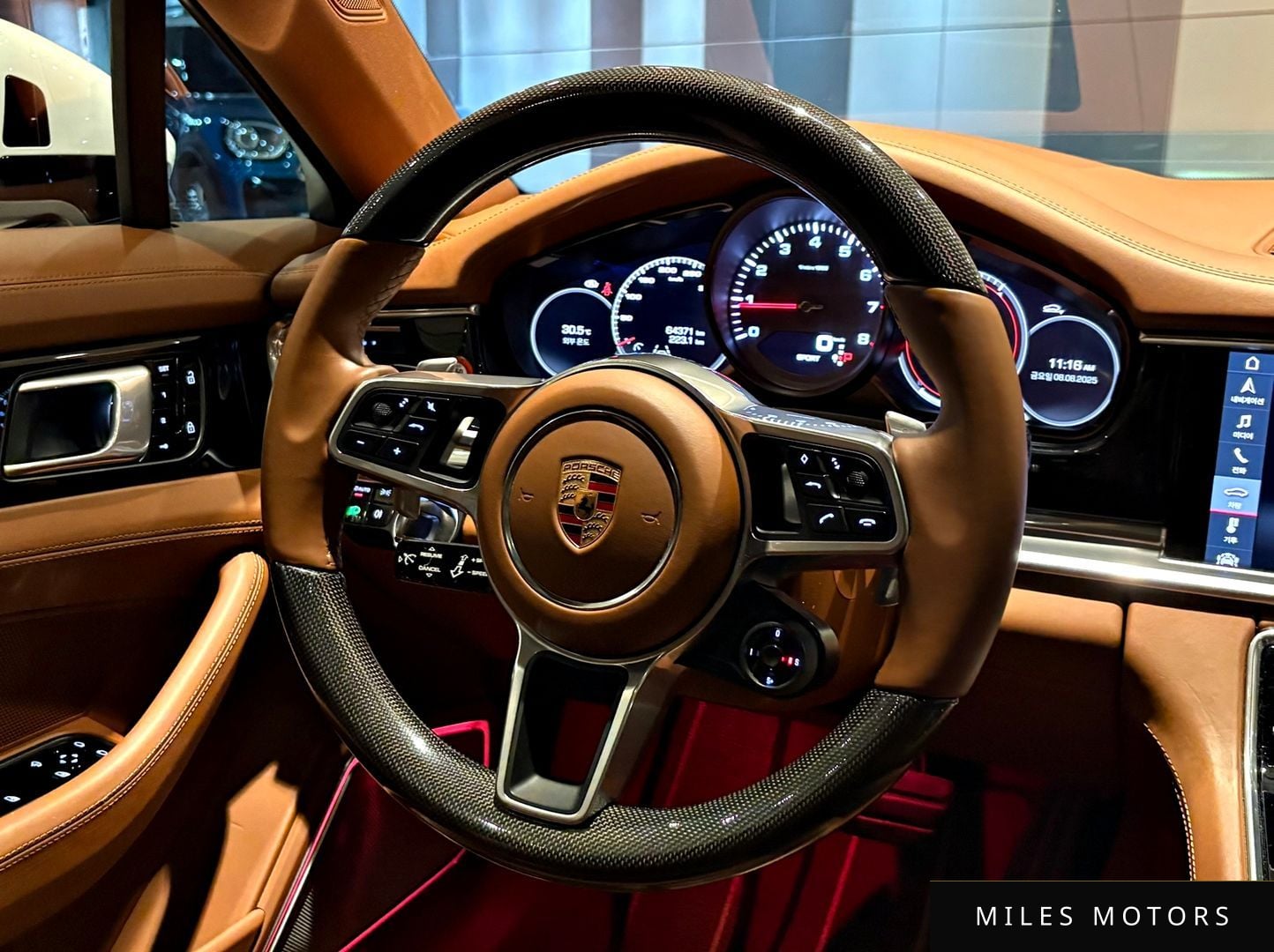 Porsche Panamera 2020 — миниатюра 9