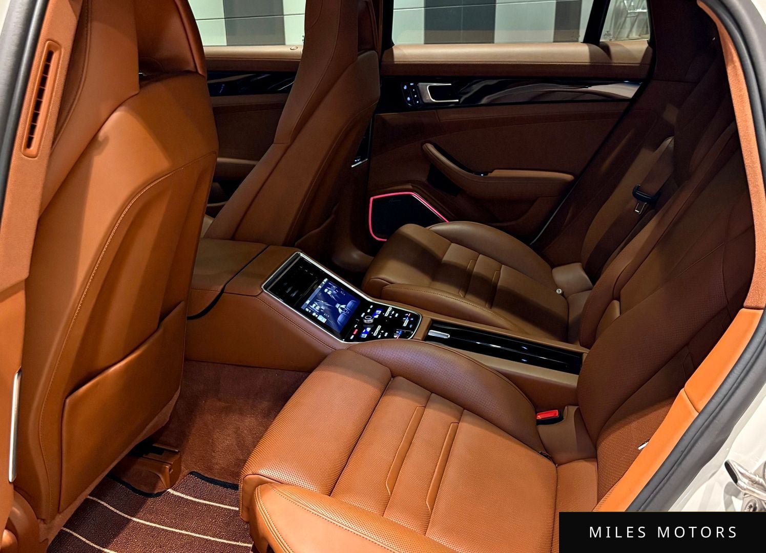 Porsche Panamera 2020 — миниатюра 12
