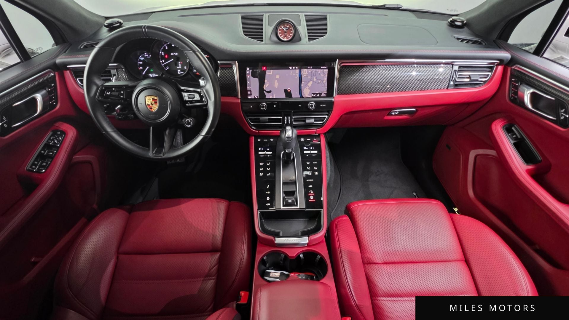 Porsche Macan 2023 — миниатюра 6