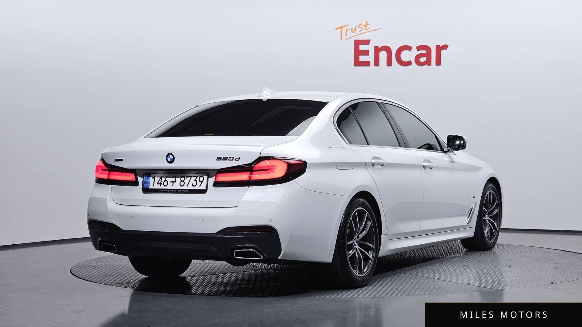 BMW 5 Series (G30) 2023 — миниатюра 2