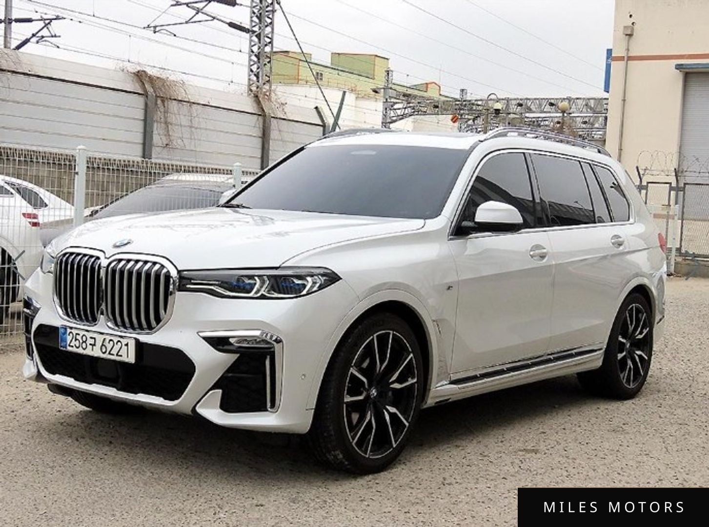 BMW X7 (G07) 2021 — миниатюра 2