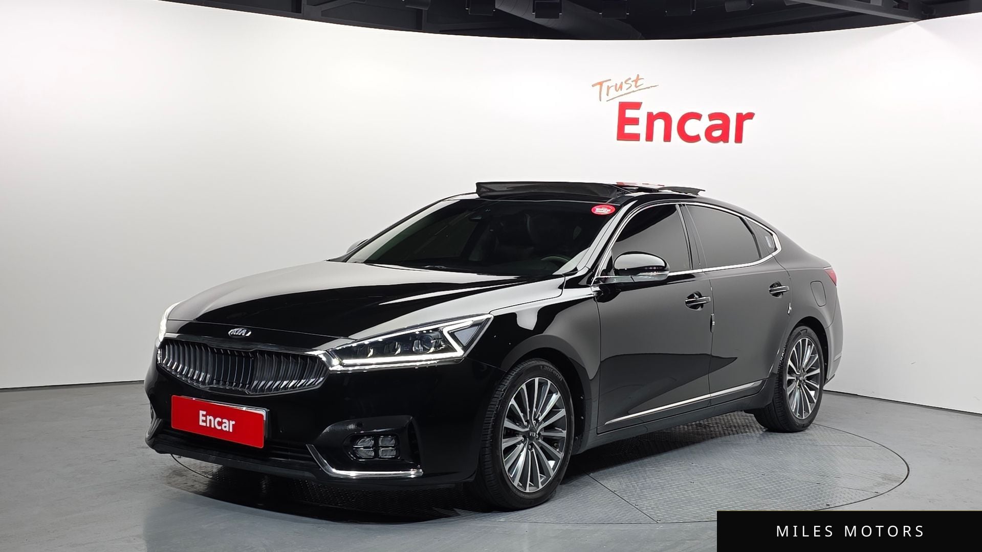 Kia K7 2019 — фото 1 из 12