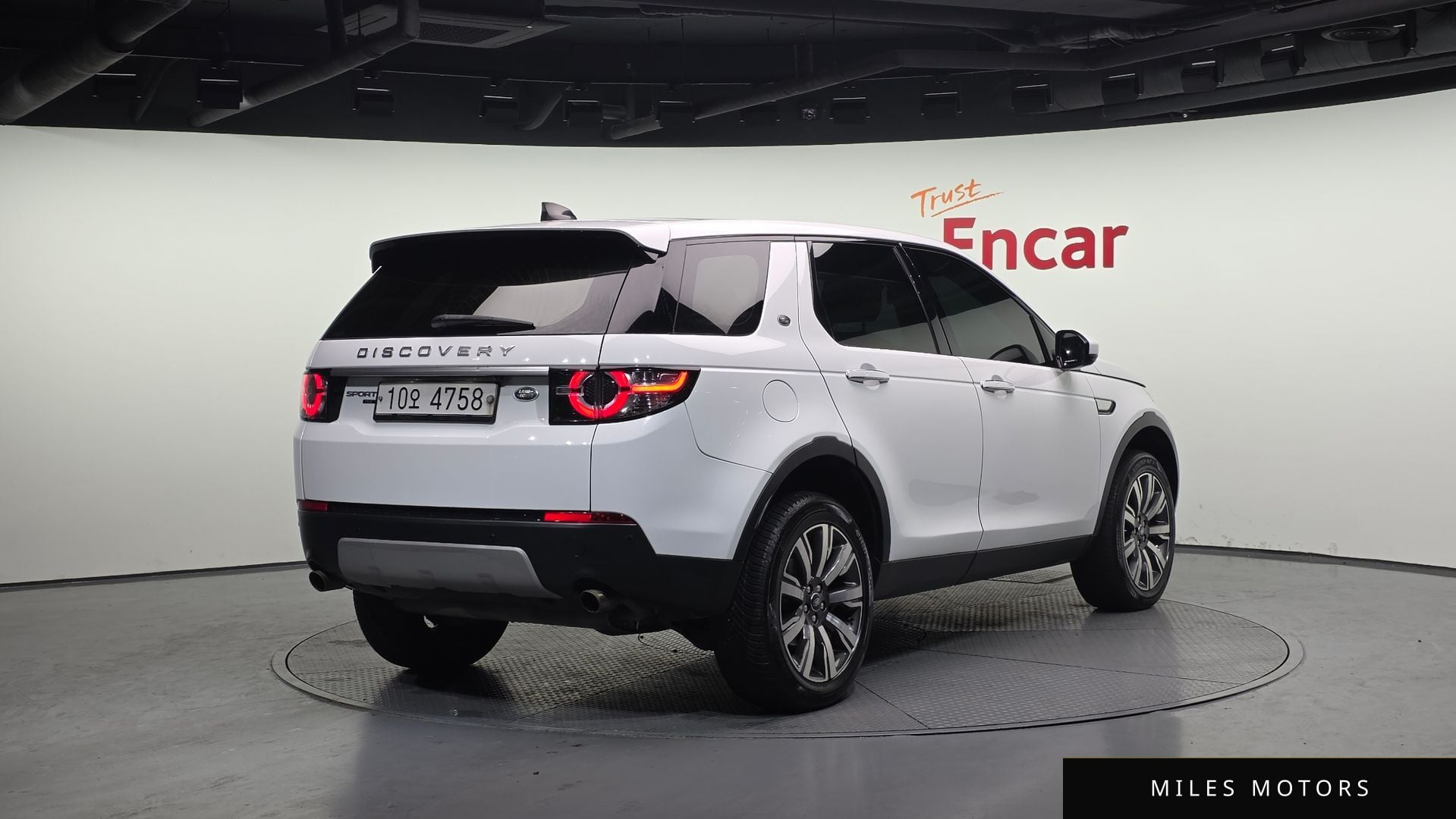 Land Rover Discovery Sport 2019 — миниатюра 2