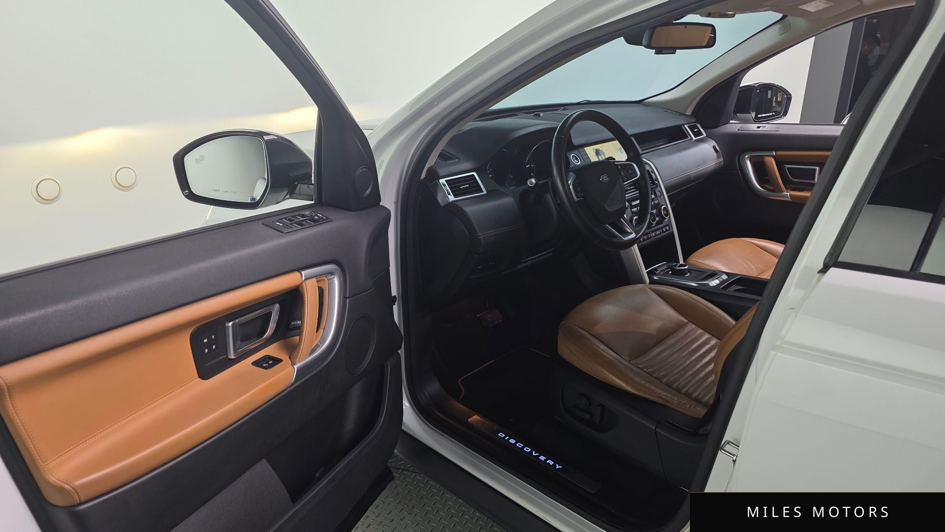 Land Rover Discovery Sport 2019 — миниатюра 11