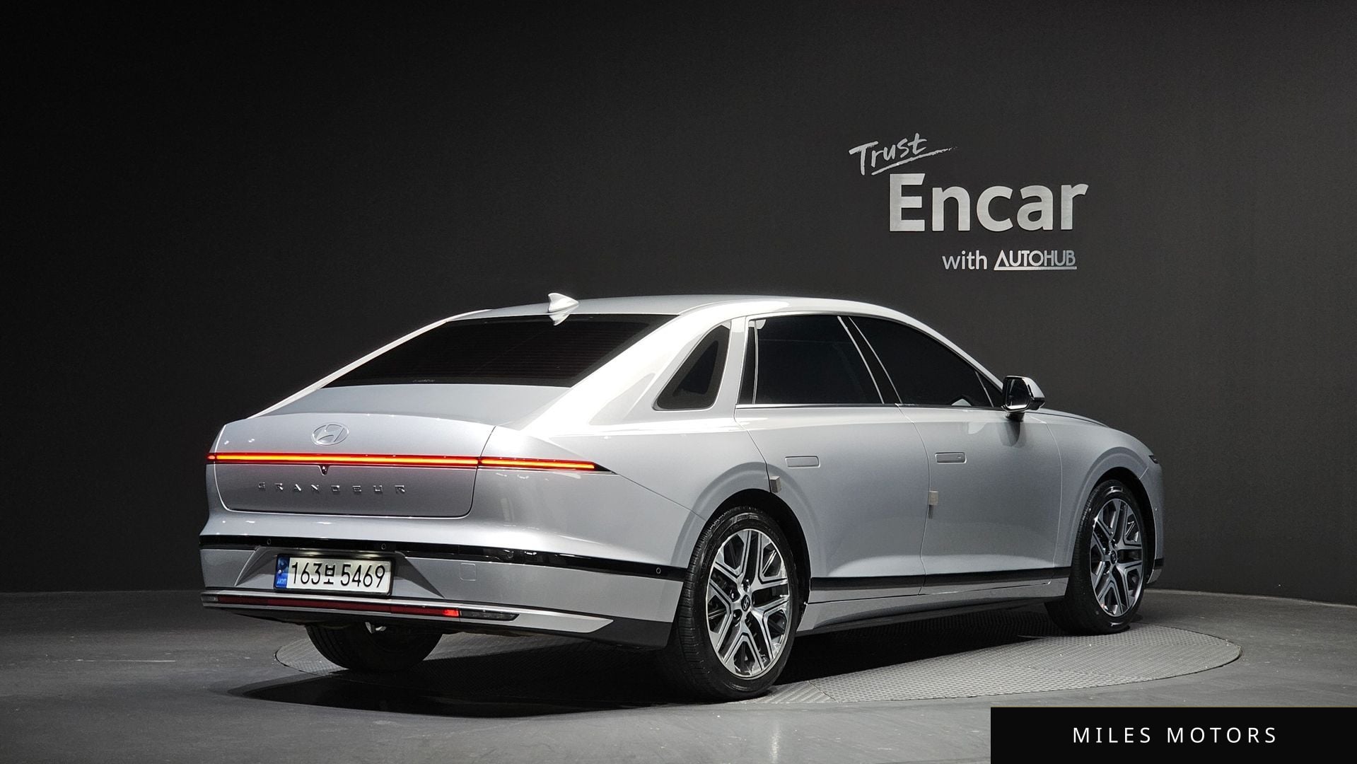 Hyundai Grandeur 2023 — миниатюра 2