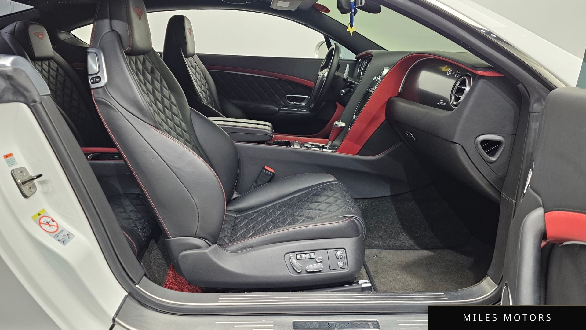 Bentley 컨티넨탈 GT 2016 — миниатюра 11