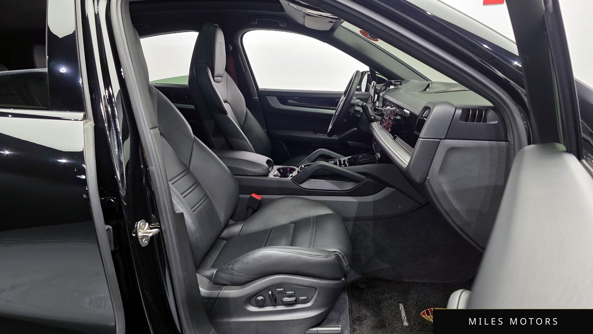 Porsche 카이엔 (PO536) 2024 — миниатюра 11