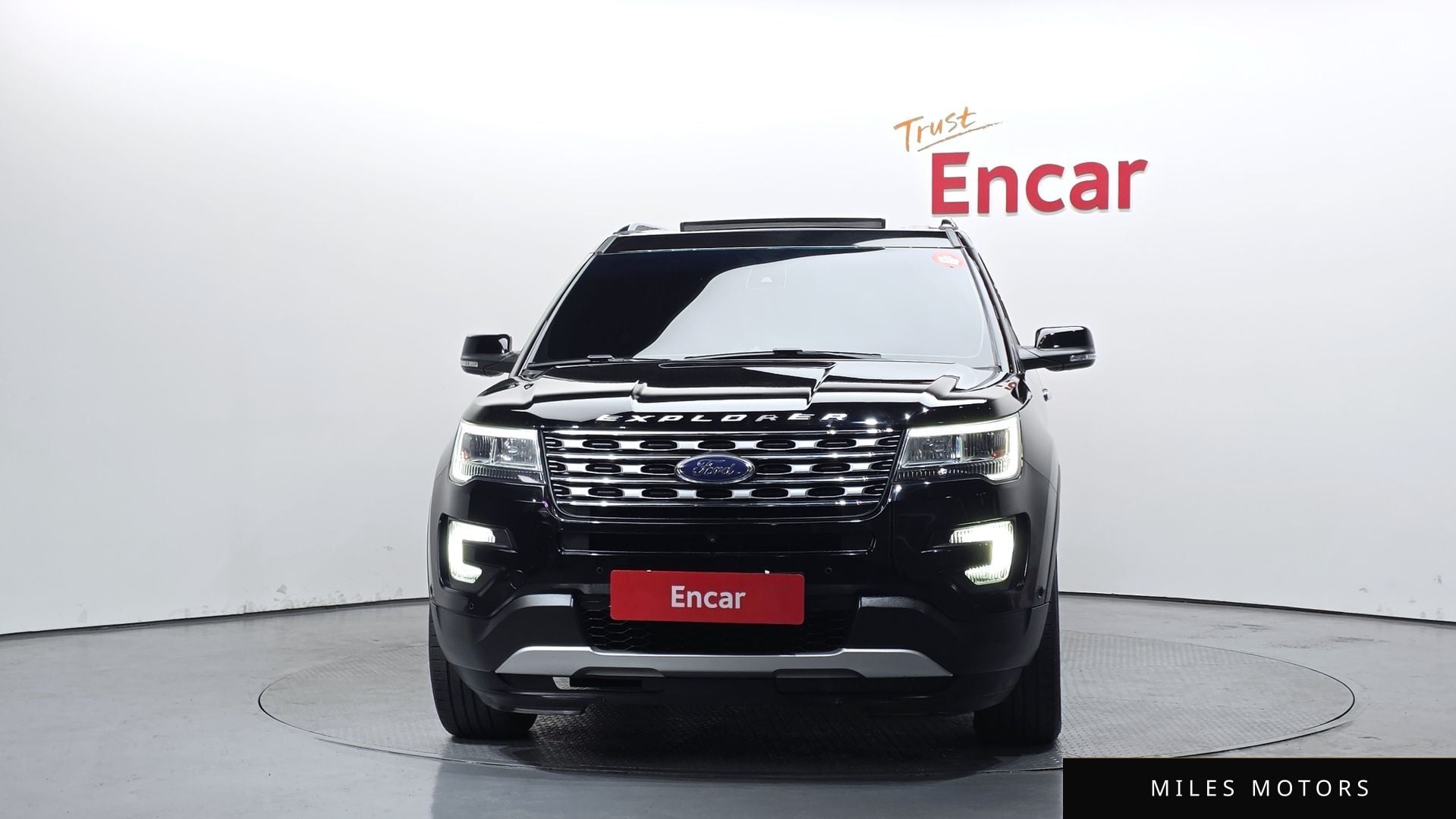 Ford Explorer 2017 — миниатюра 3
