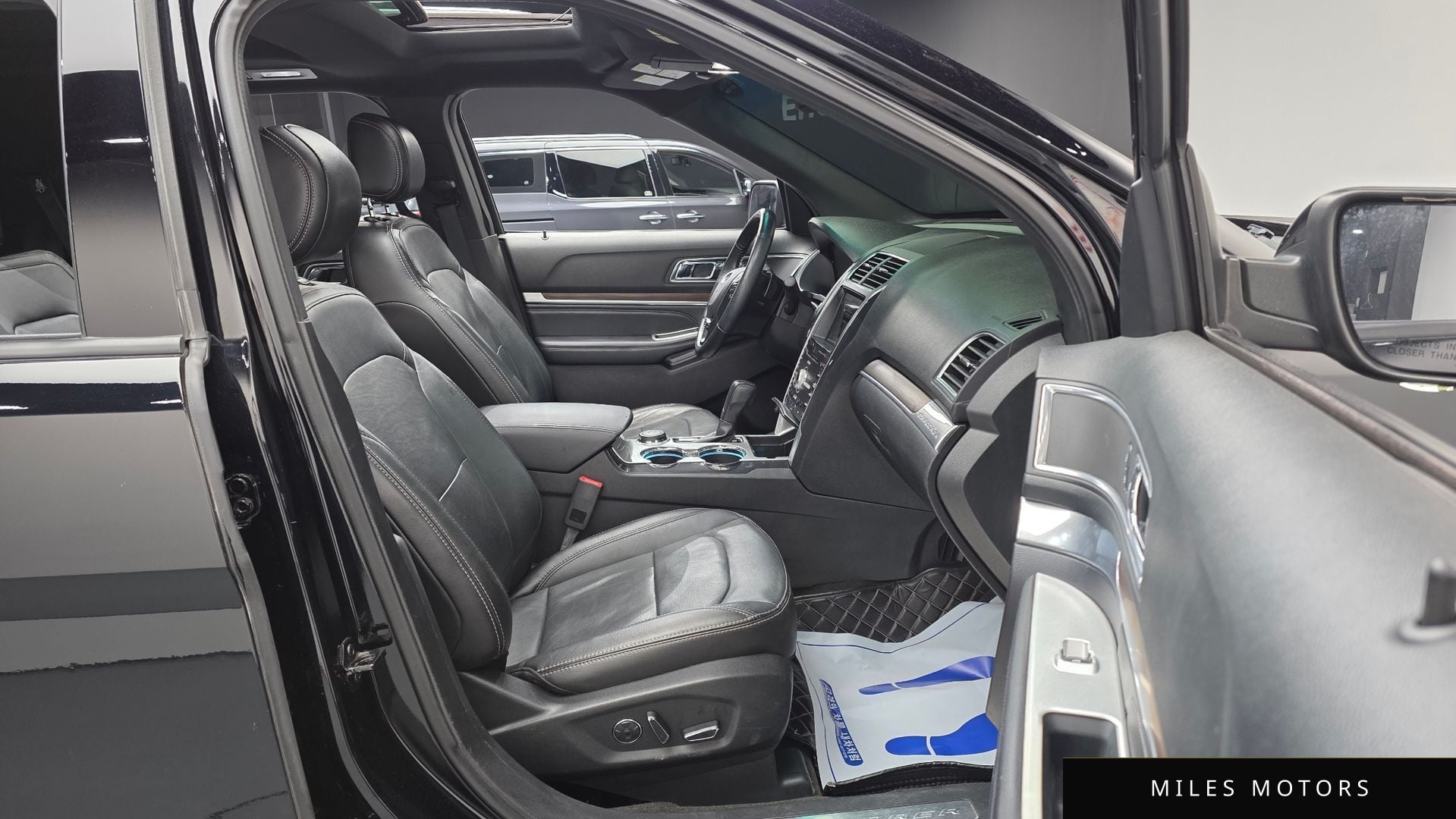 Ford Explorer 2017 — миниатюра 10
