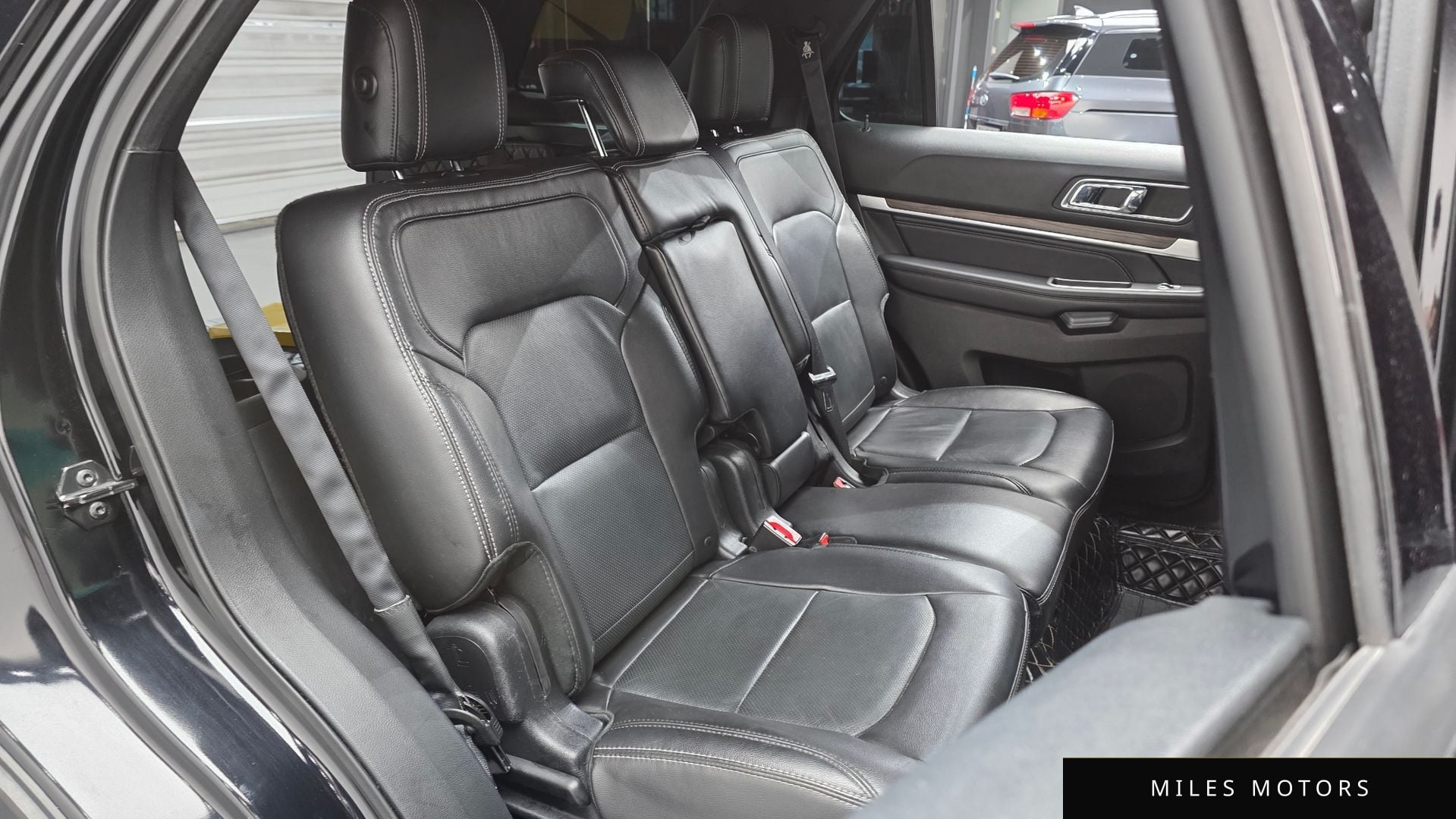 Ford Explorer 2017 — миниатюра 12