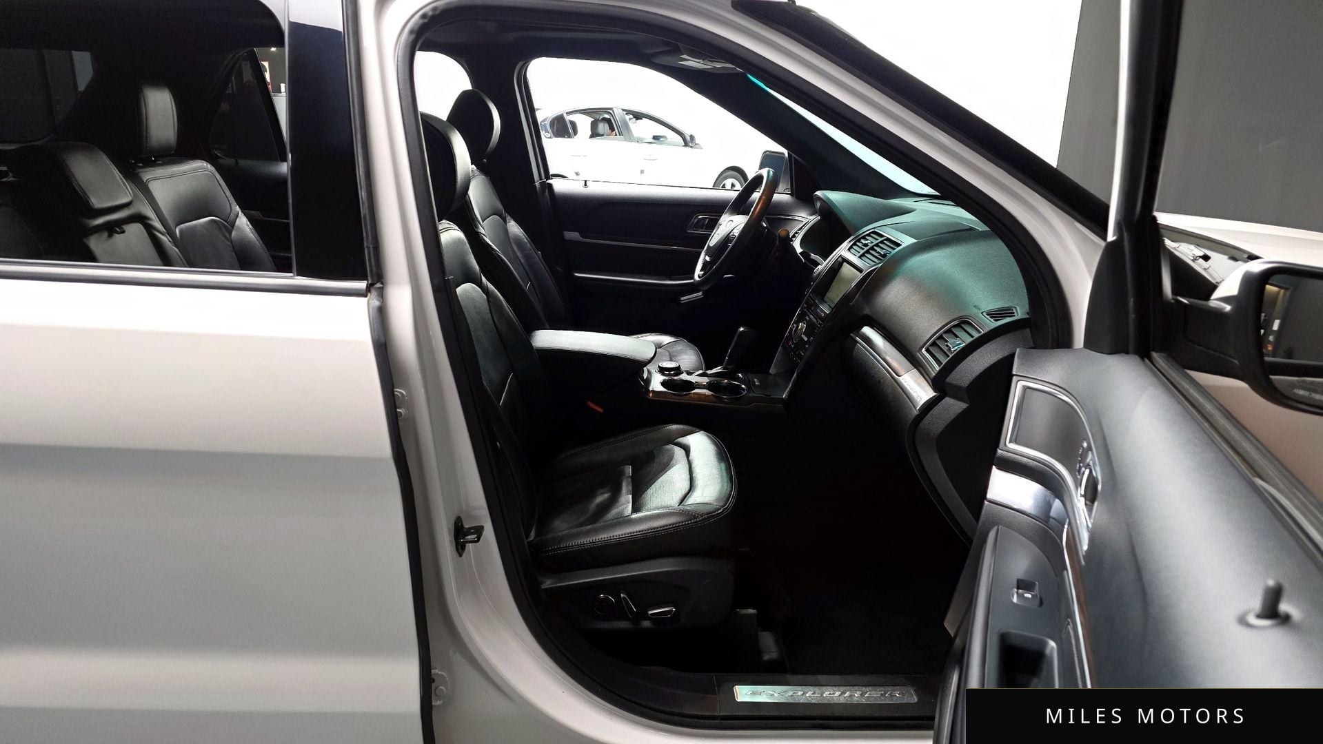 Ford Explorer 2016 — миниатюра 11