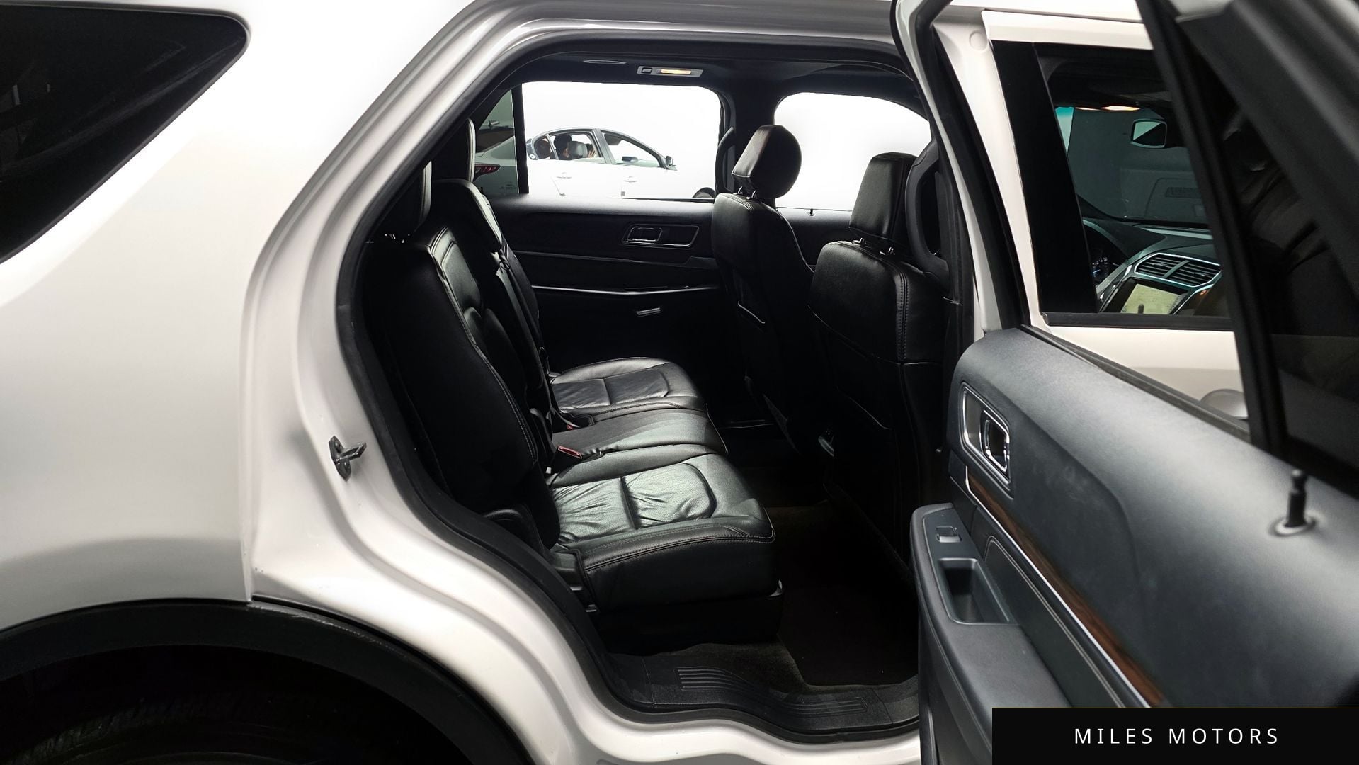 Ford Explorer 2016 — миниатюра 12