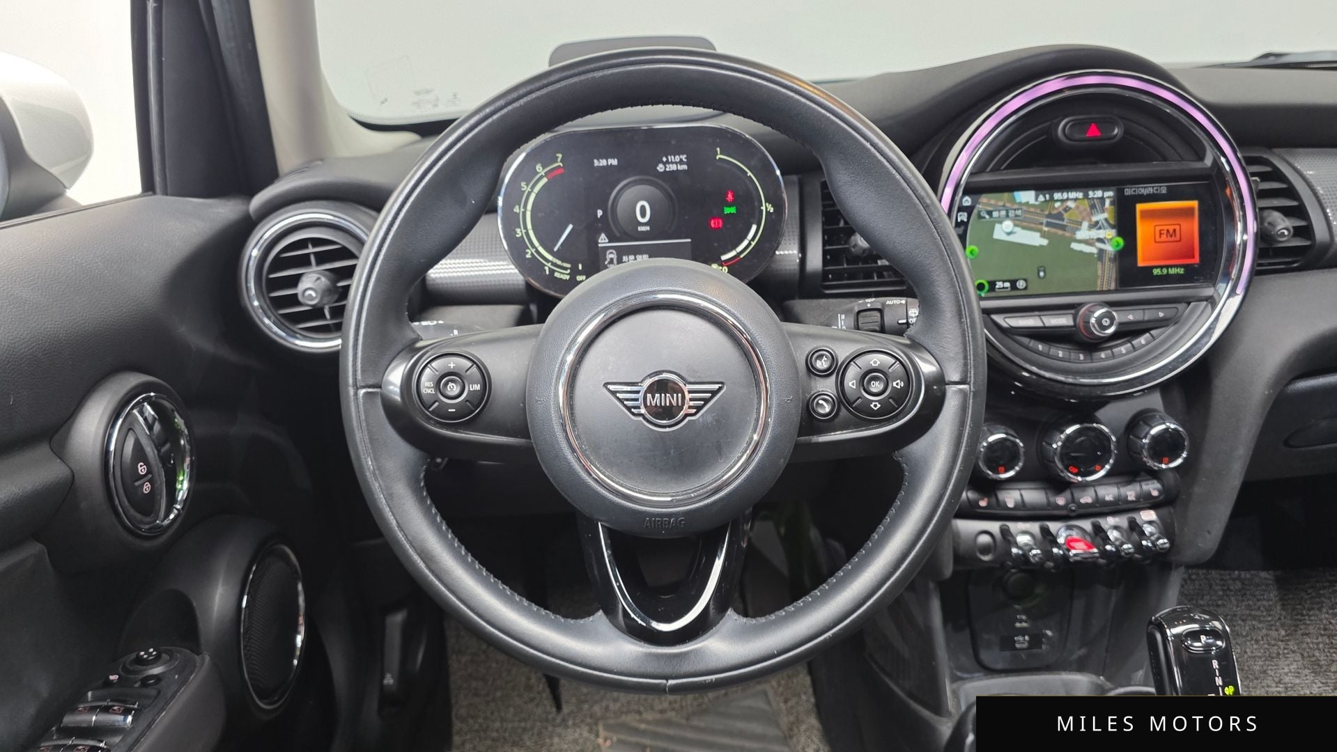 MINI 쿠퍼 2021 — миниатюра 13