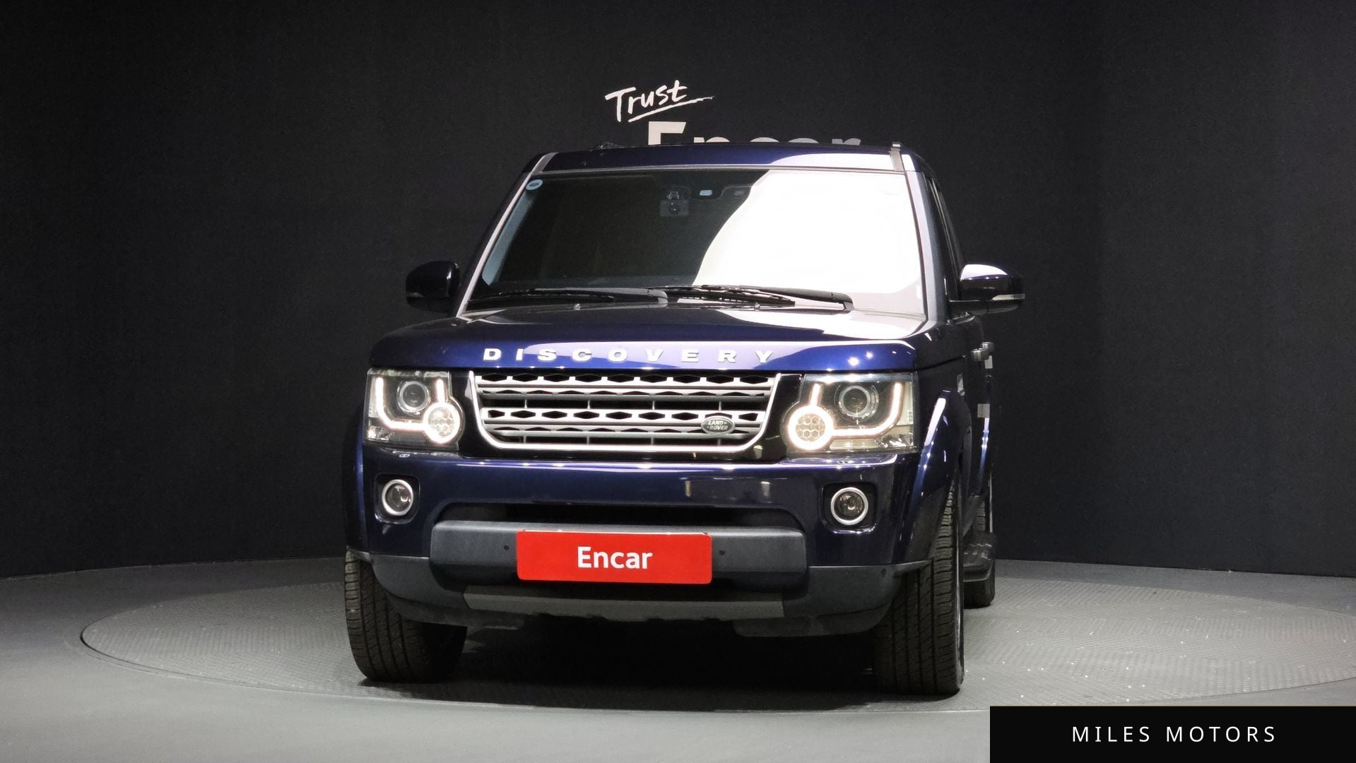 Land Rover Discovery 2015 — миниатюра 3