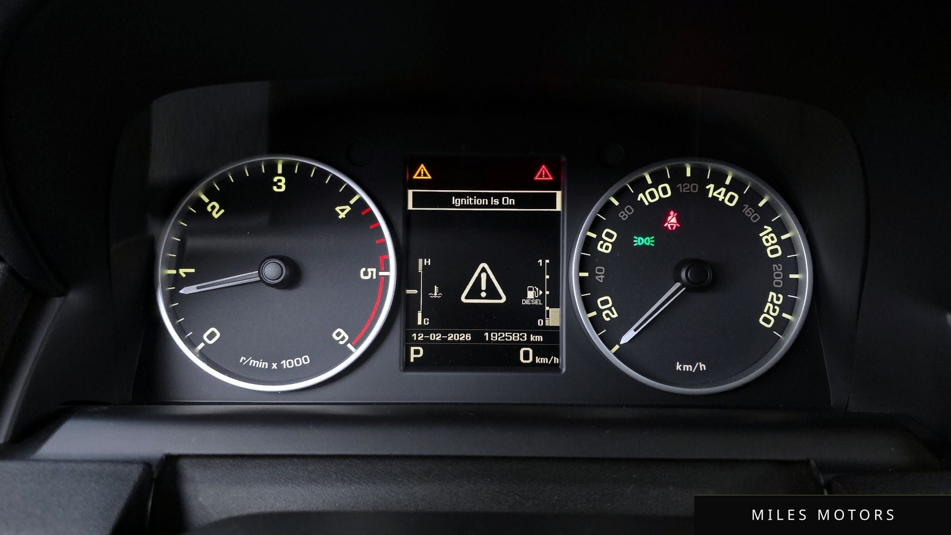 Land Rover Discovery 2015 — миниатюра 8