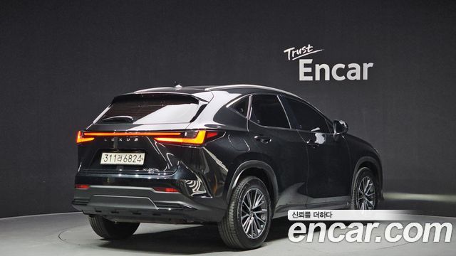 Лексус NX450h+ 2024 — миниатюра 2
