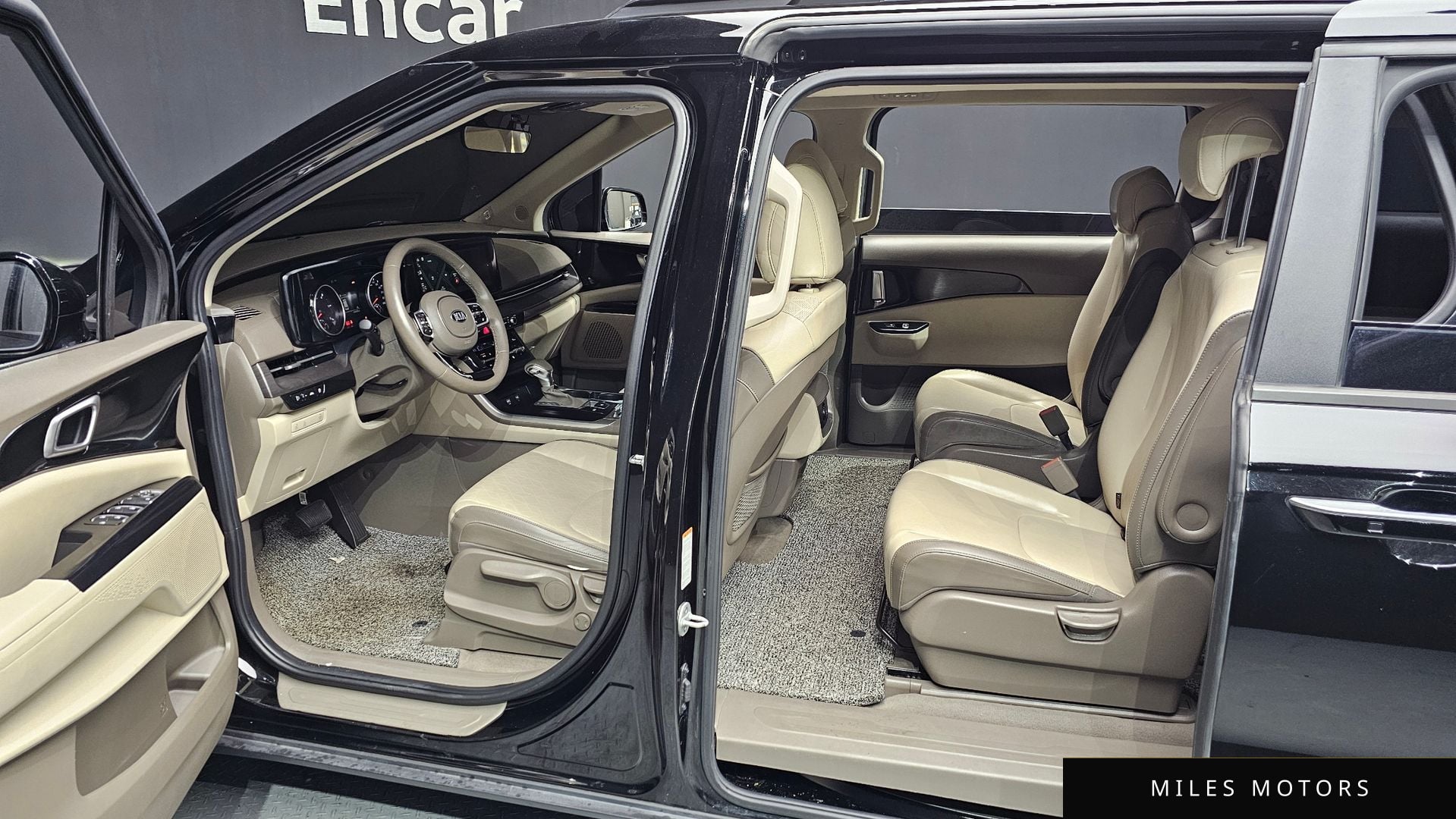 Kia Carnival 2021 — миниатюра 12